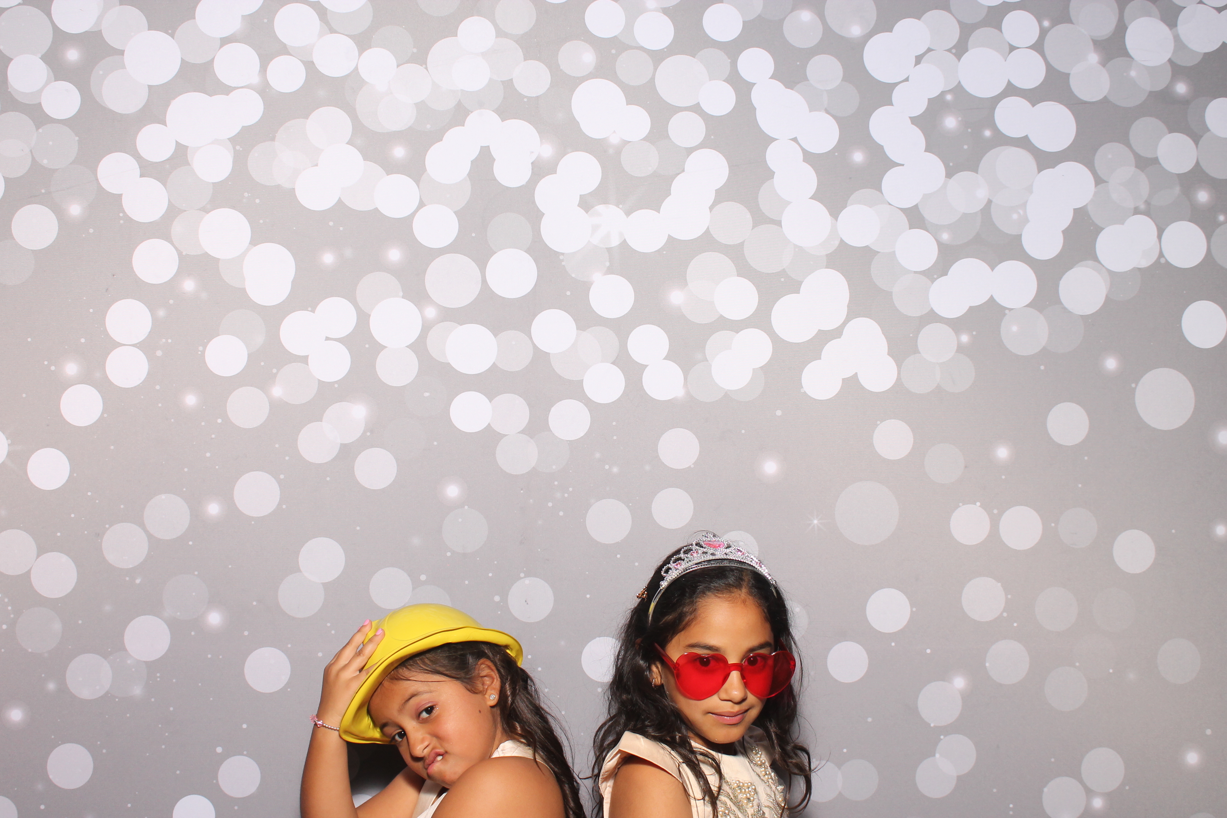 Isabela Martina's Quinceañera | View more photos from the event at gallery.photoboothcincy.com/u/PhotoBoothCincy/Isabela-Martinas-Quinceañera