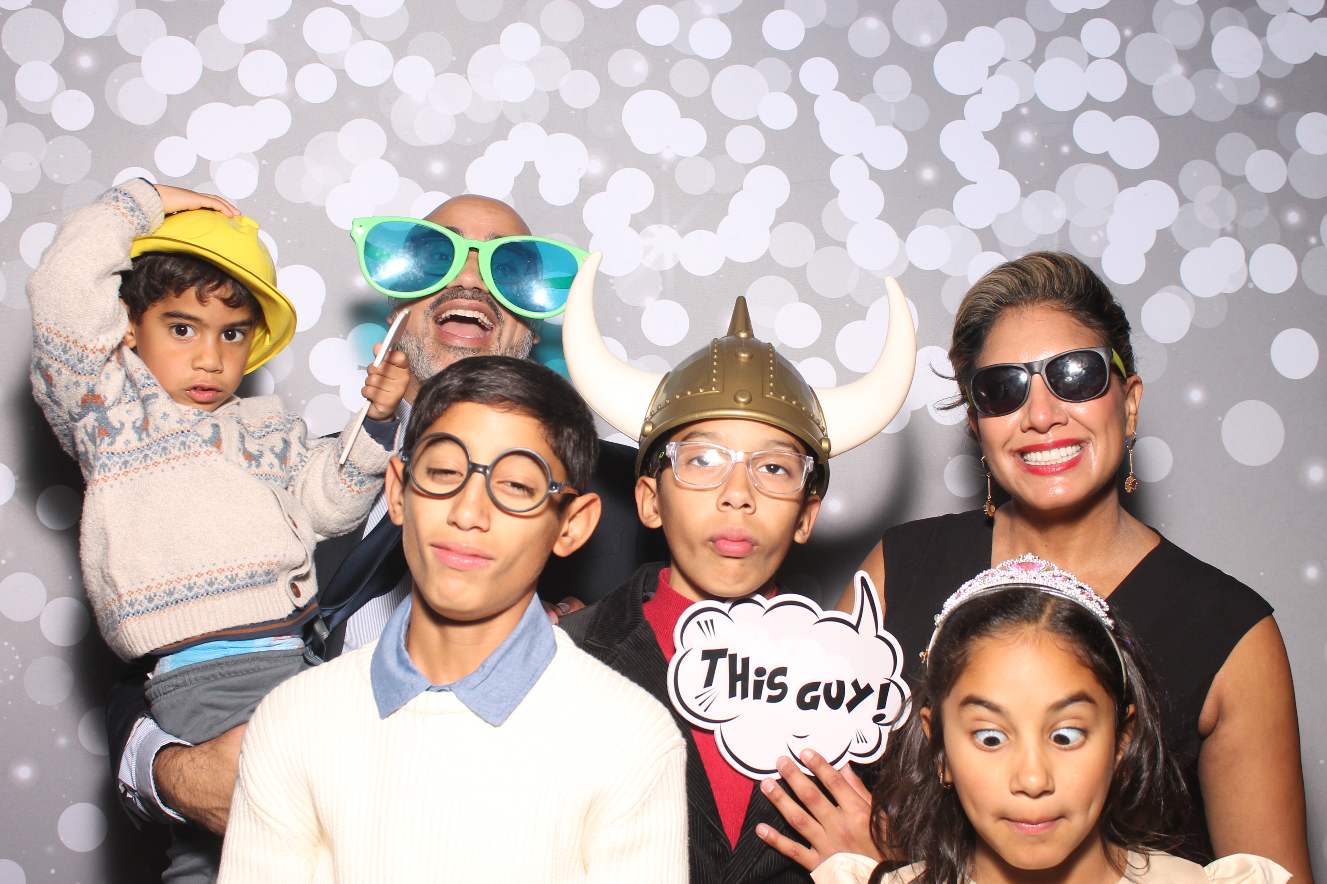 Isabela Martina's Quinceañera | View more photos from the event at gallery.photoboothcincy.com/u/PhotoBoothCincy/Isabela-Martinas-Quinceañera