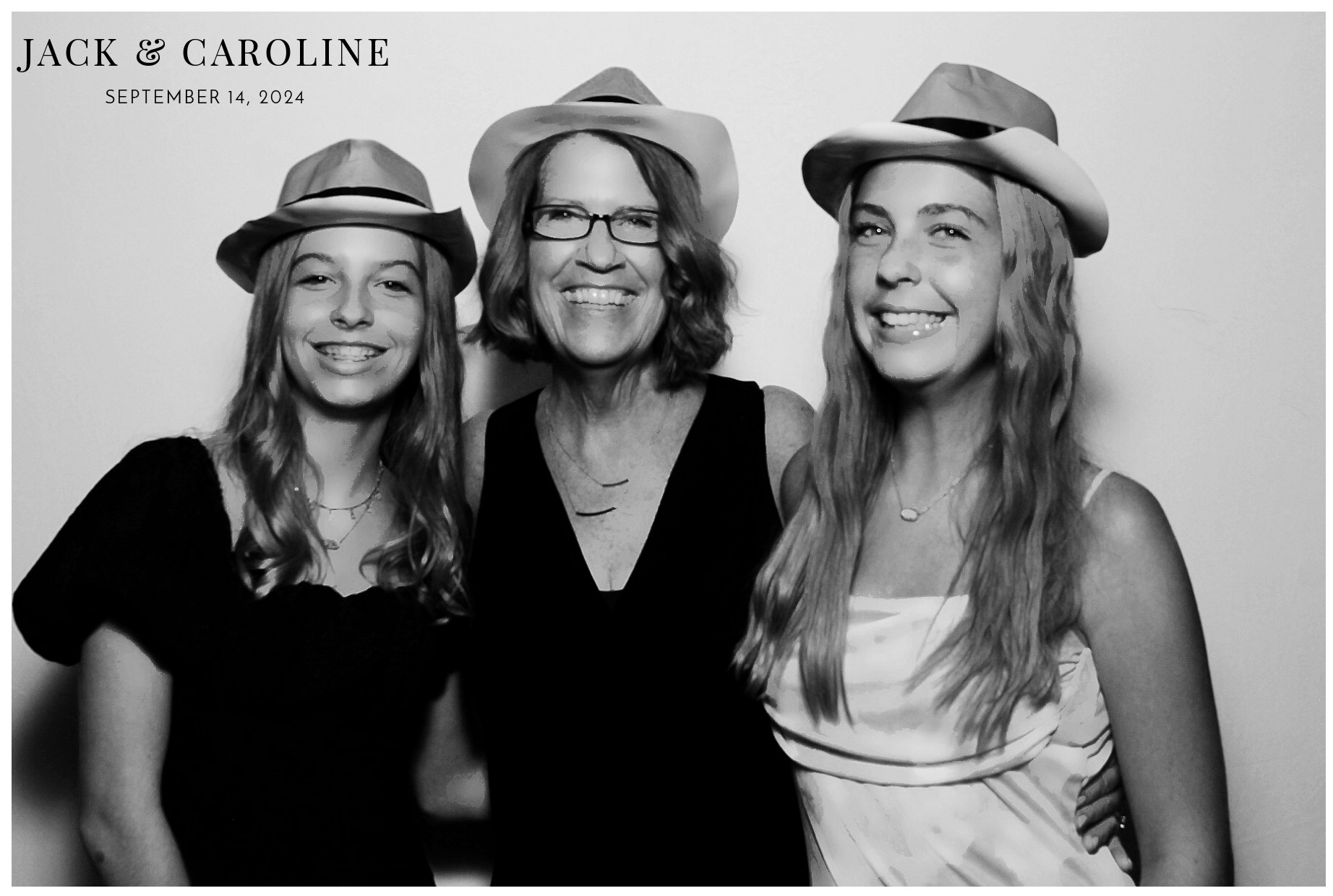 Jack & Caroline | View more photos from the event at gallery.photoboothcincy.com/u/PhotoBoothCincy/Jack-Caroline