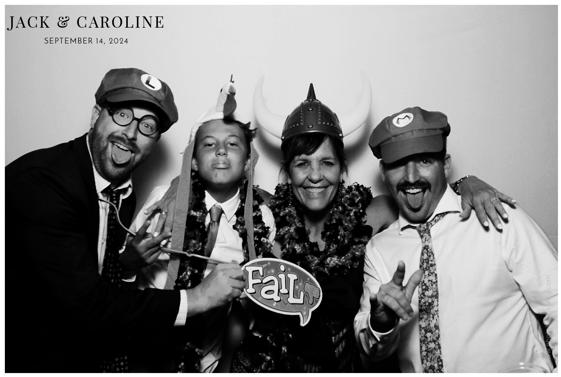 Jack & Caroline | View more photos from the event at gallery.photoboothcincy.com/u/PhotoBoothCincy/Jack-Caroline