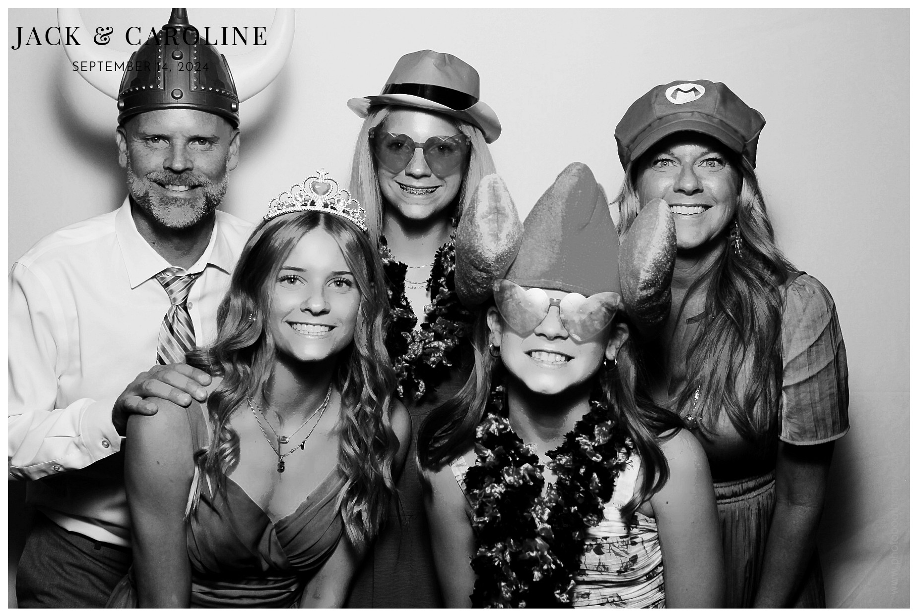 Jack & Caroline | View more photos from the event at gallery.photoboothcincy.com/u/PhotoBoothCincy/Jack-Caroline