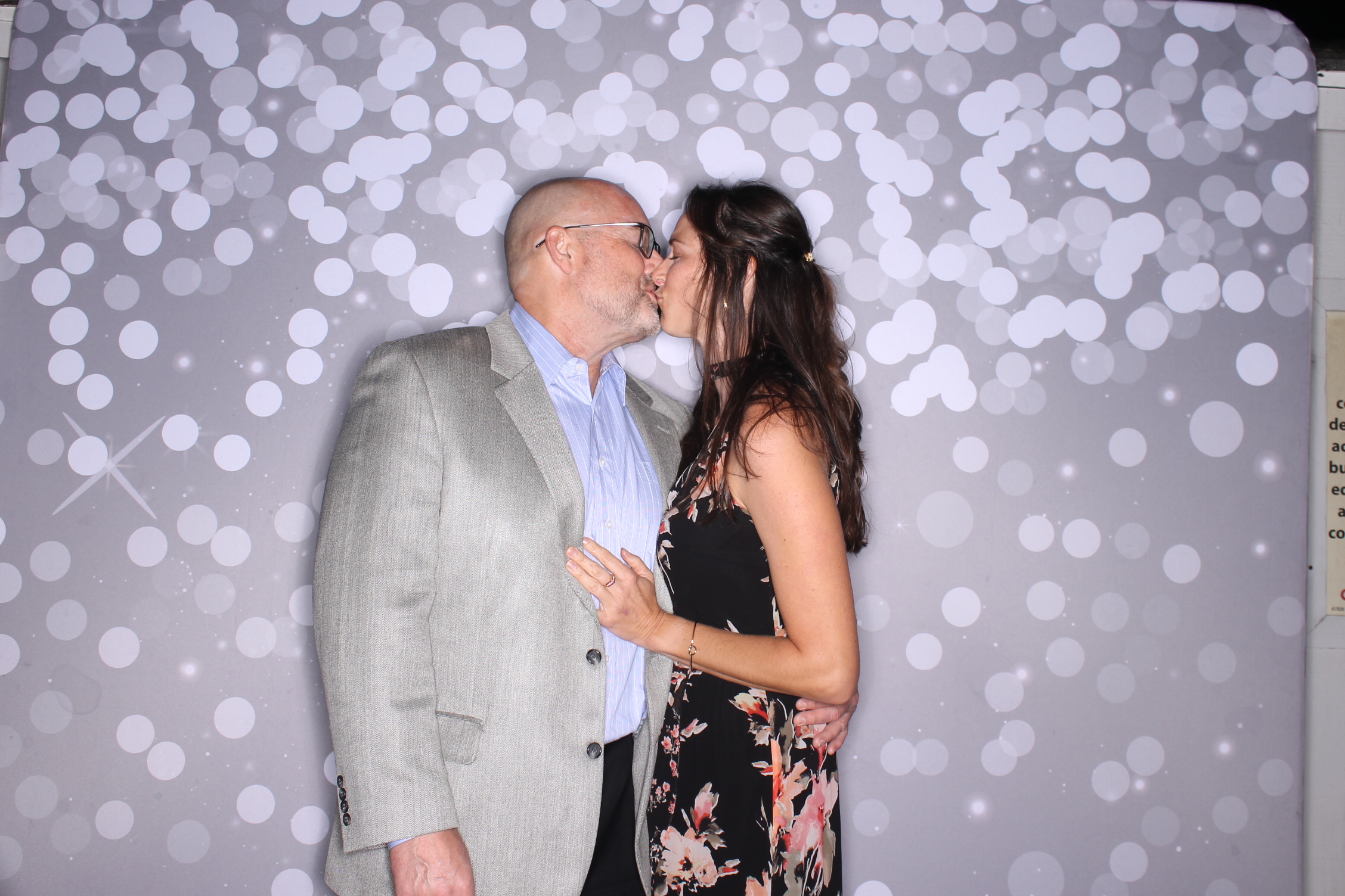 Jacob & Kaylee | View more photos from the event at gallery.photoboothcincy.com/u/PhotoBoothCincy/Jacob-Kaylee