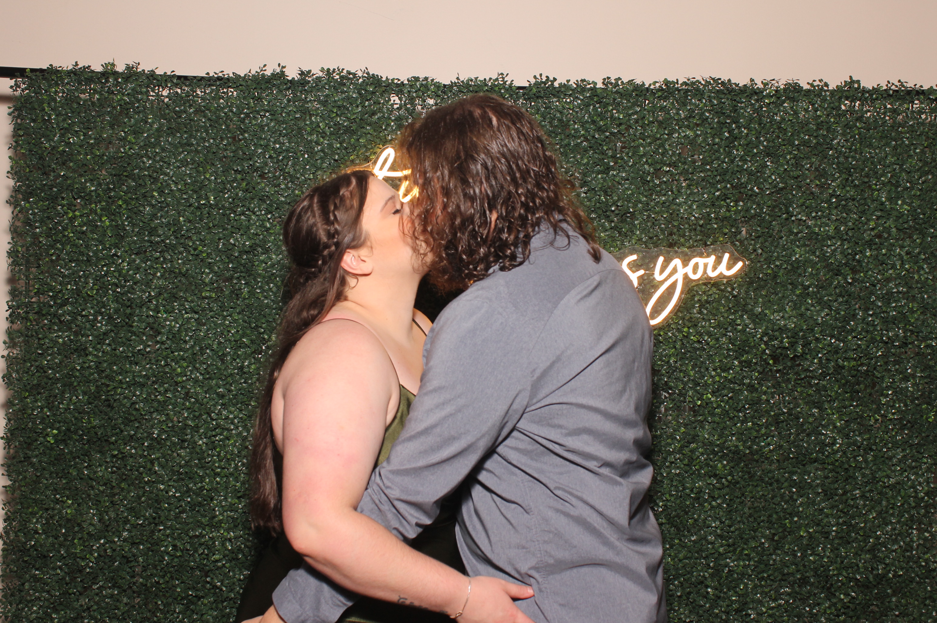 Jen & Lex Walsh  | View more photos from the event at gallery.photoboothcincy.com/u/PhotoBoothCincy/Jen-Lex-Walsh