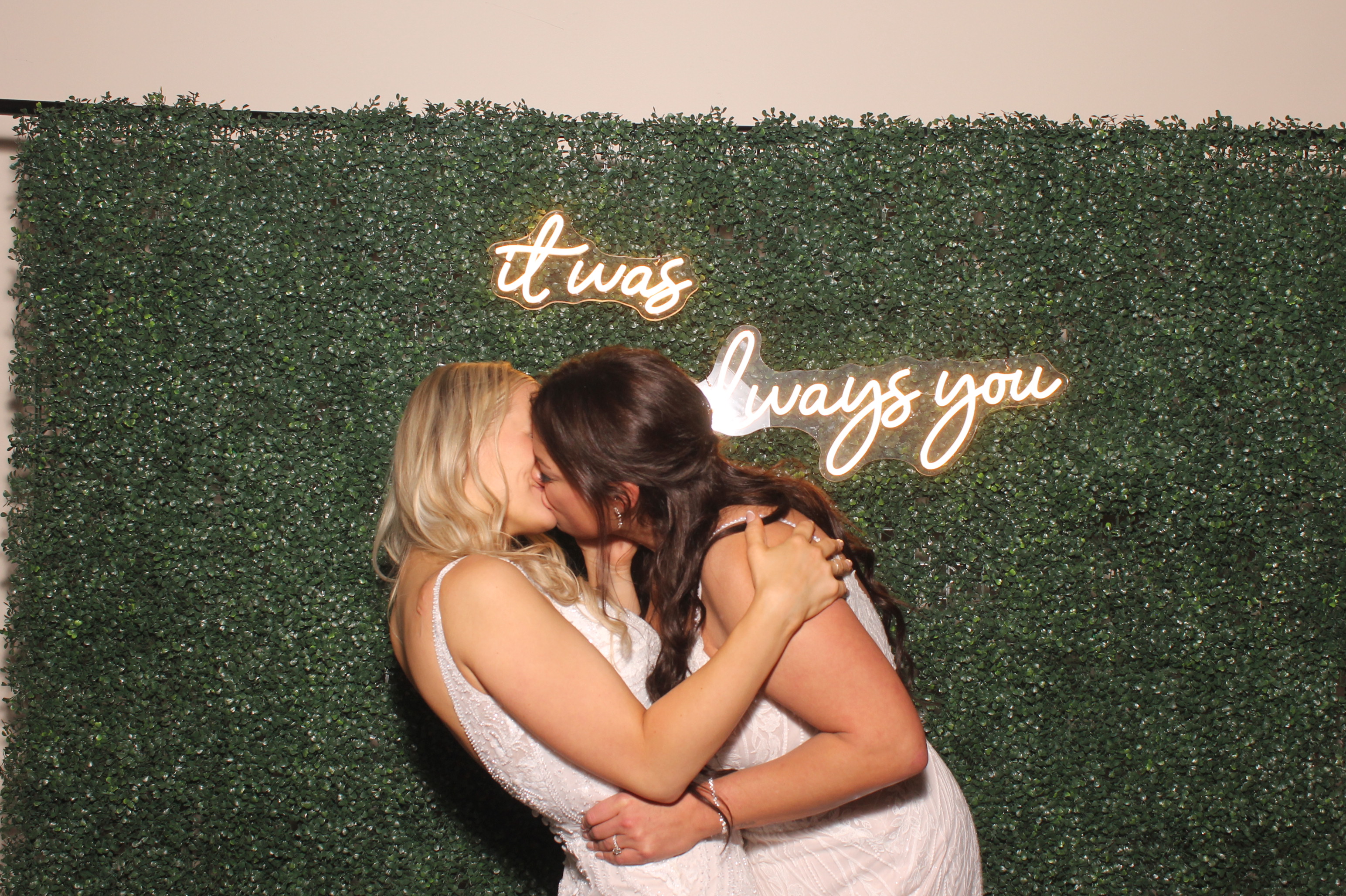 Jen & Lex Walsh  | View more photos from the event at gallery.photoboothcincy.com/u/PhotoBoothCincy/Jen-Lex-Walsh