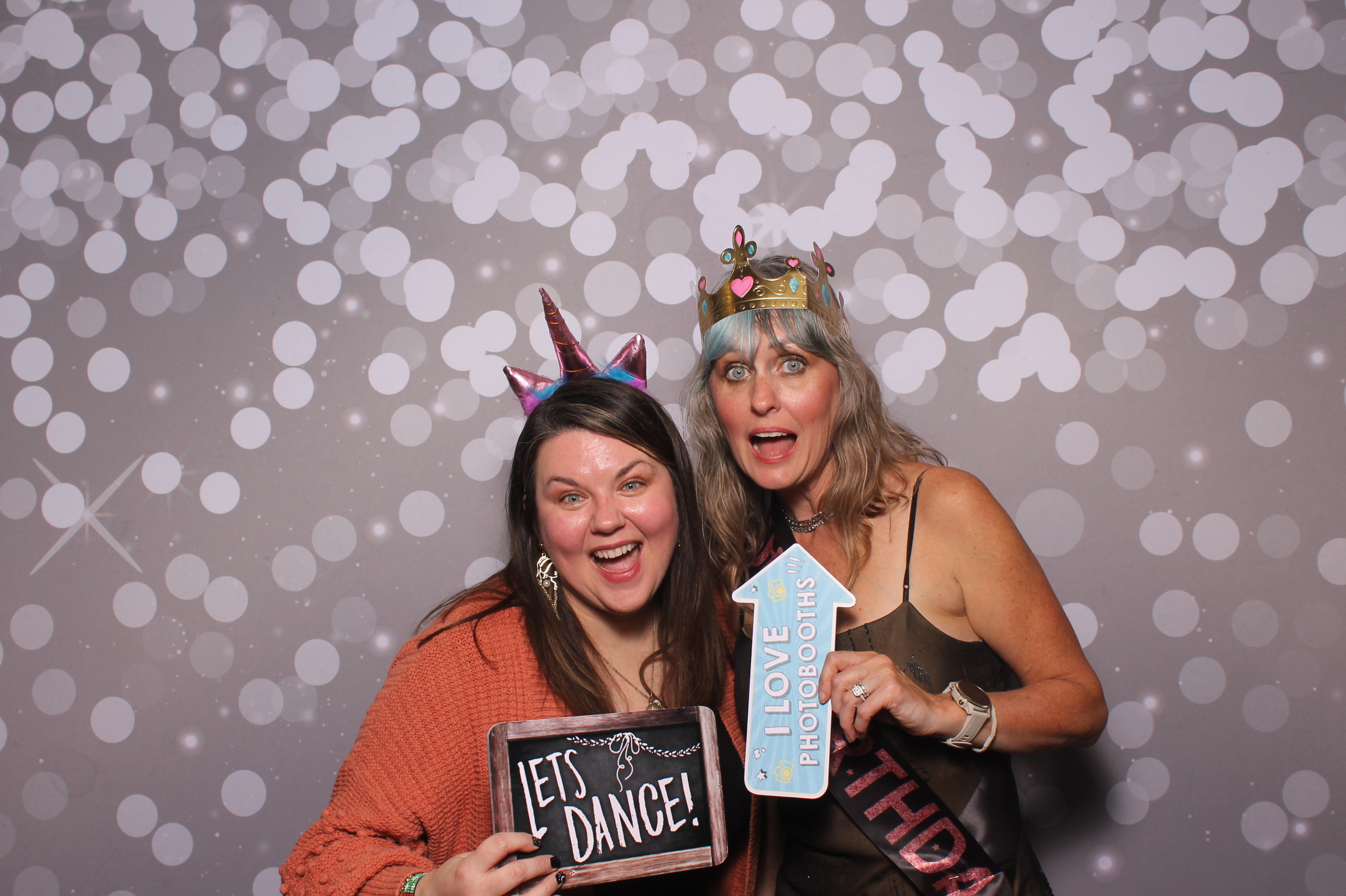 Jes' 50th Birthday!  | View more photos from the event at gallery.photoboothcincy.com/u/PhotoBoothCincy/Jes-50th-Birthday