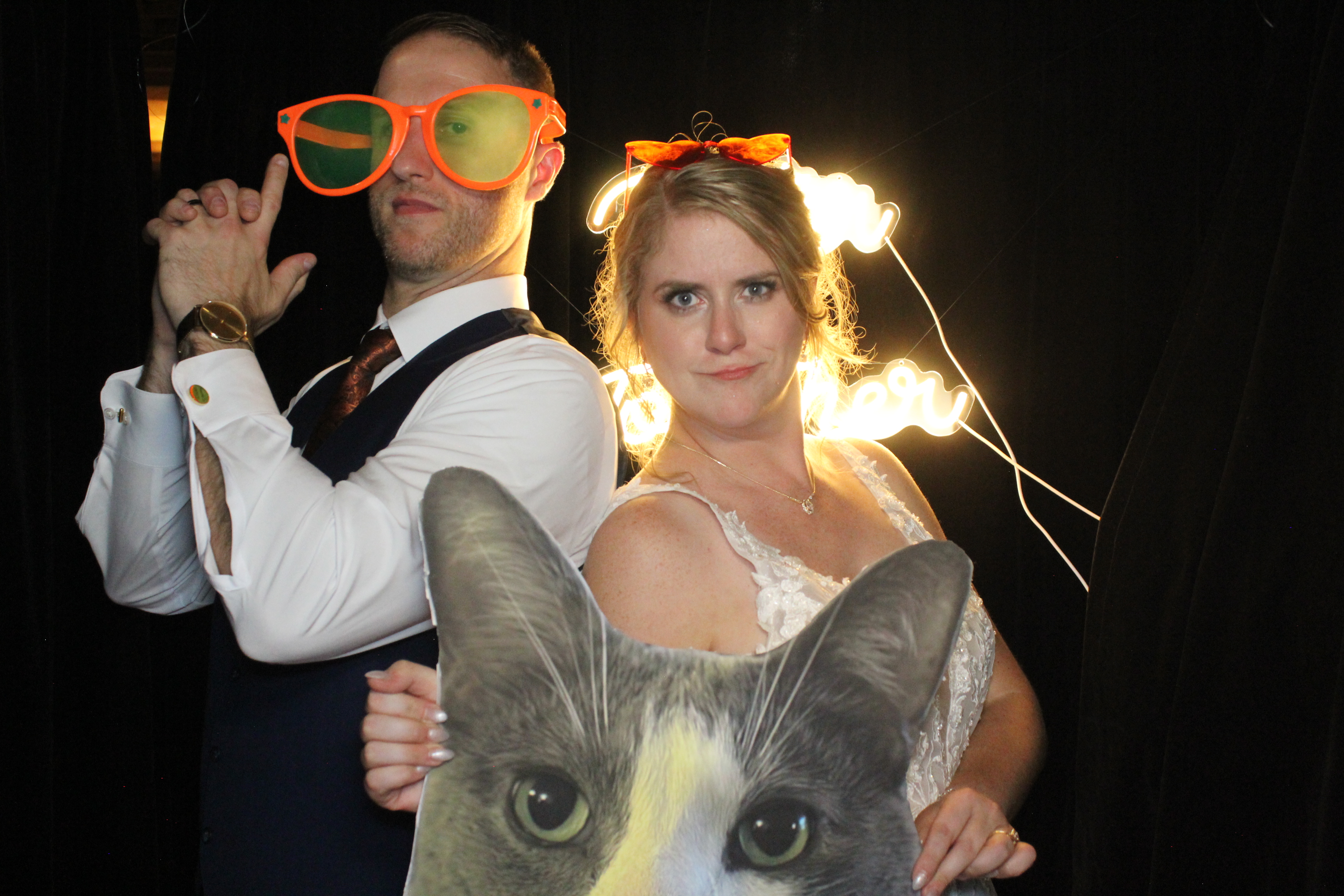 Jim & Mallory  | View more photos from the event at gallery.photoboothcincy.com/u/PhotoBoothCincy/Jim-Mallory