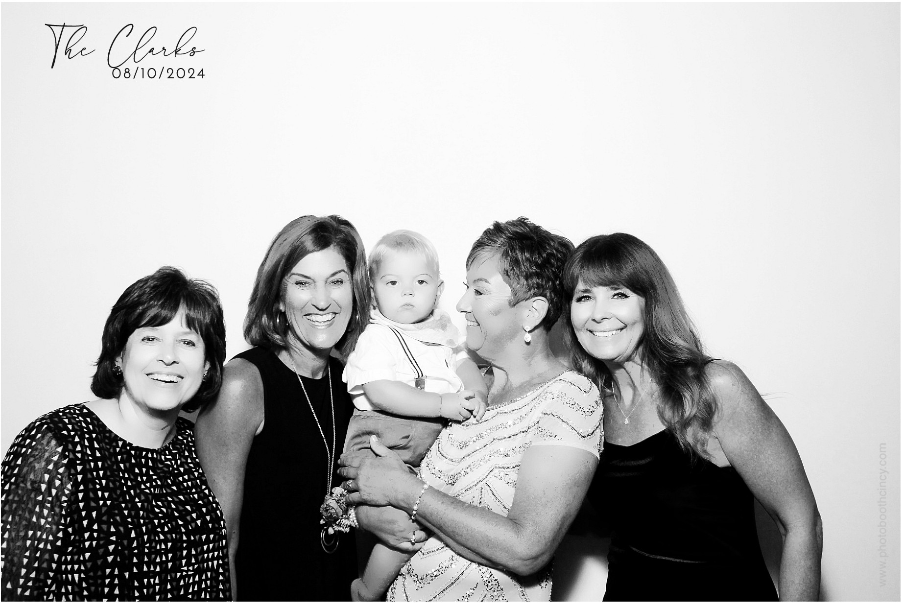 Jonathan & Rachel  | View more photos from the event at gallery.photoboothcincy.com/u/PhotoBoothCincy/Jonathan-Rachel-0