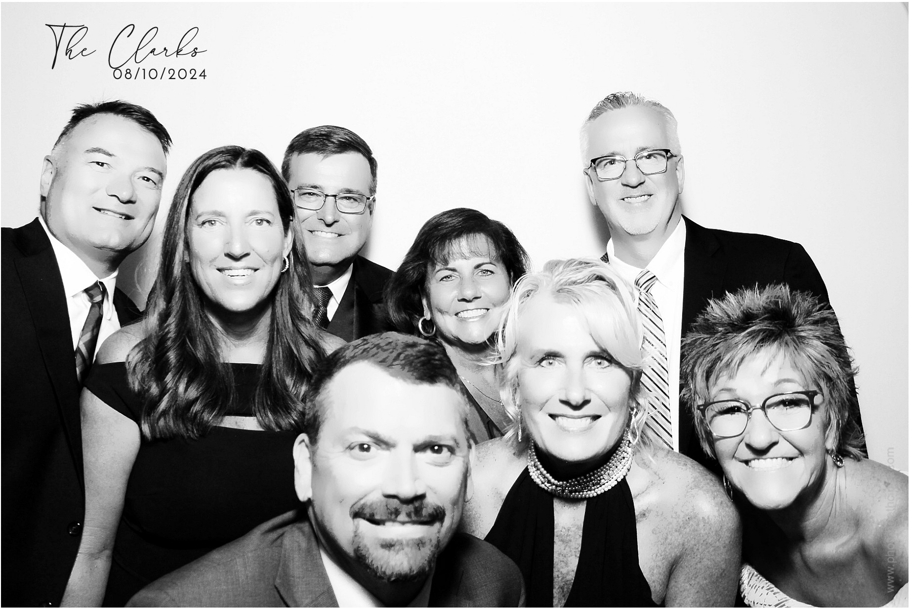 Jonathan & Rachel  | View more photos from the event at gallery.photoboothcincy.com/u/PhotoBoothCincy/Jonathan-Rachel-0
