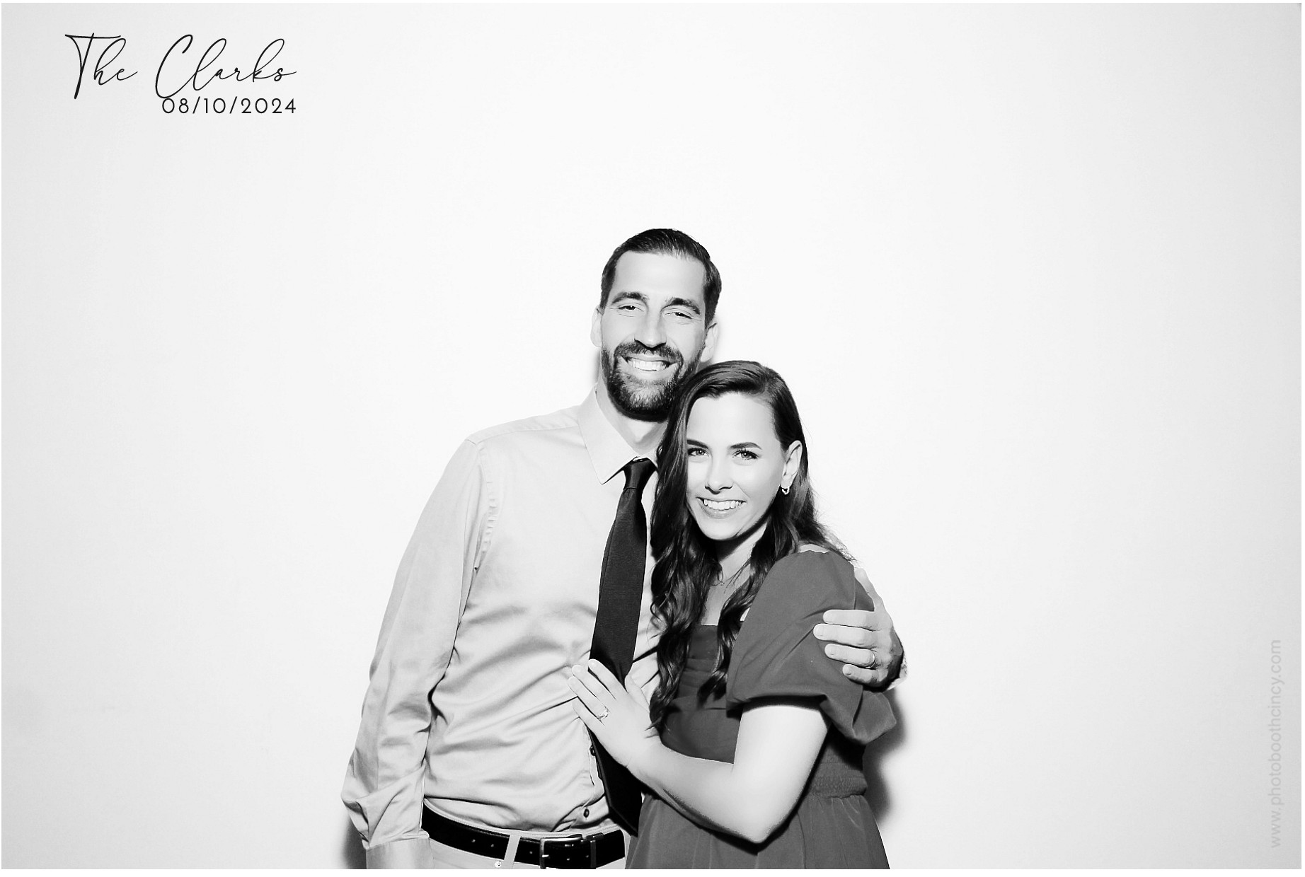 Jonathan & Rachel  | View more photos from the event at gallery.photoboothcincy.com/u/PhotoBoothCincy/Jonathan-Rachel-0
