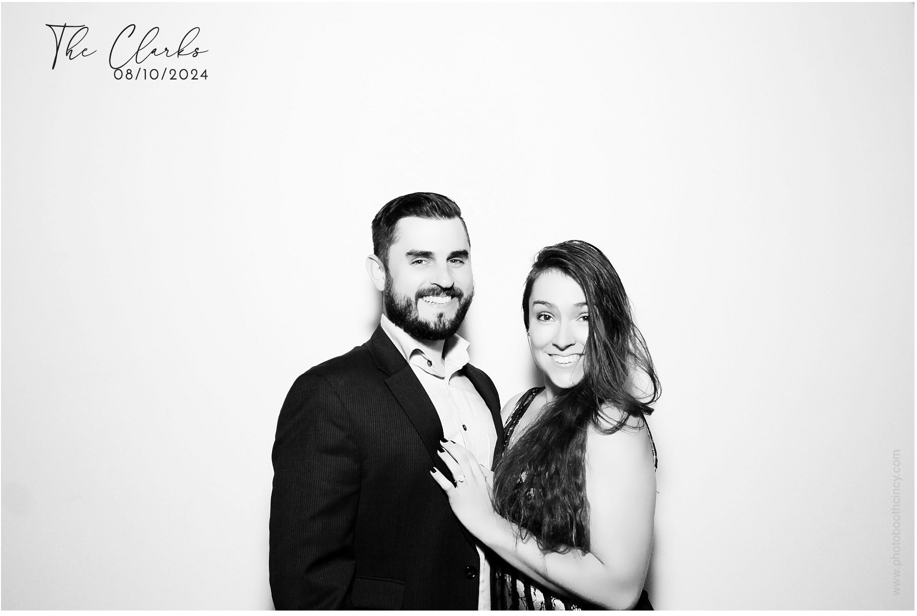 Jonathan & Rachel  | View more photos from the event at gallery.photoboothcincy.com/u/PhotoBoothCincy/Jonathan-Rachel-0