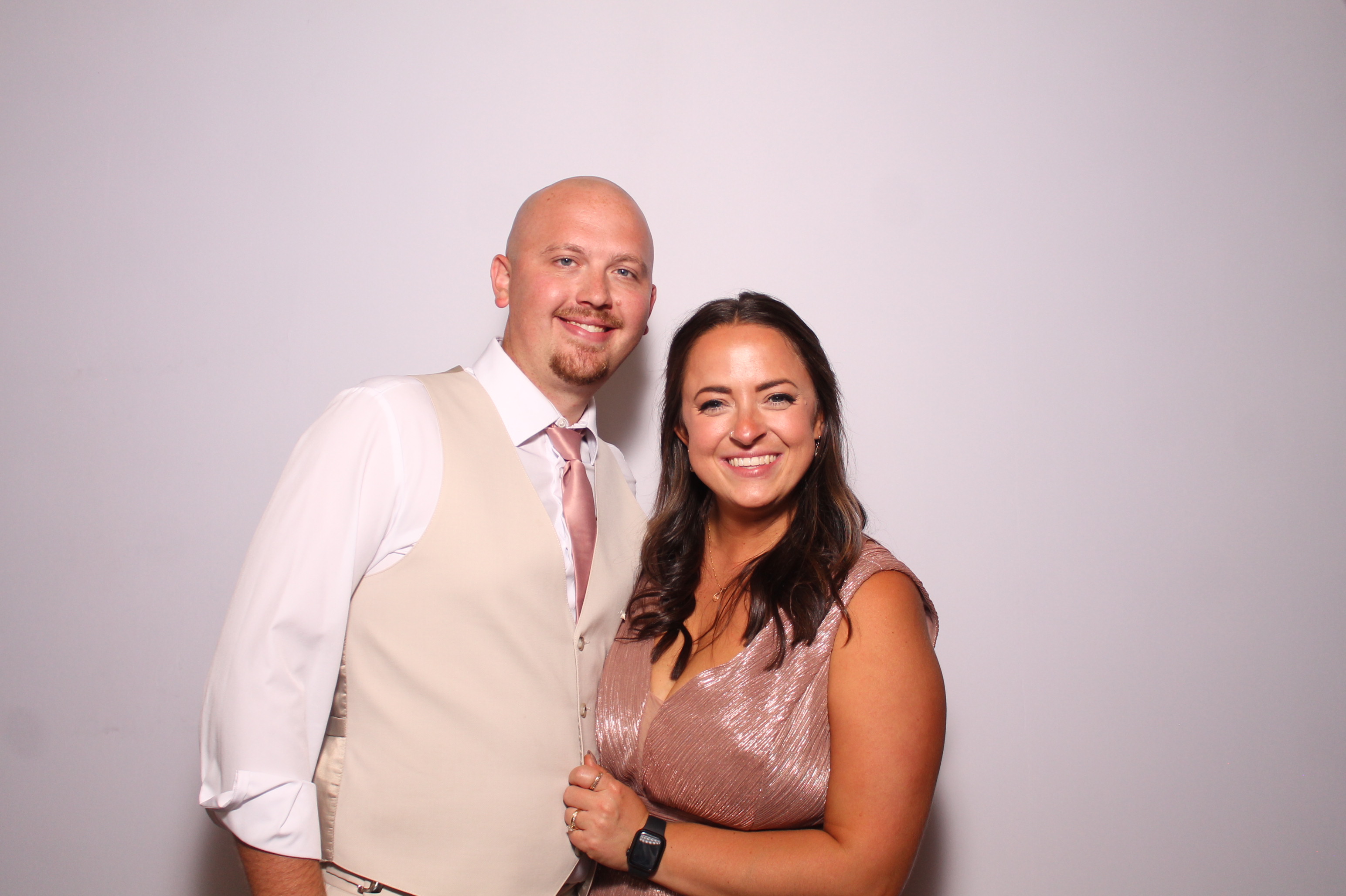 Jonathan & Rachel  | View more photos from the event at gallery.photoboothcincy.com/u/PhotoBoothCincy/Jonathan-Rachel-0