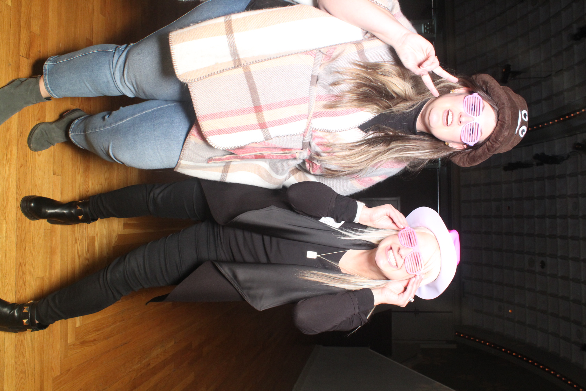 Kao USA Holiday Party | View more photos from the event at gallery.photoboothcincy.com/u/PhotoBoothCincy/Kao-USA-Holiday-Party
