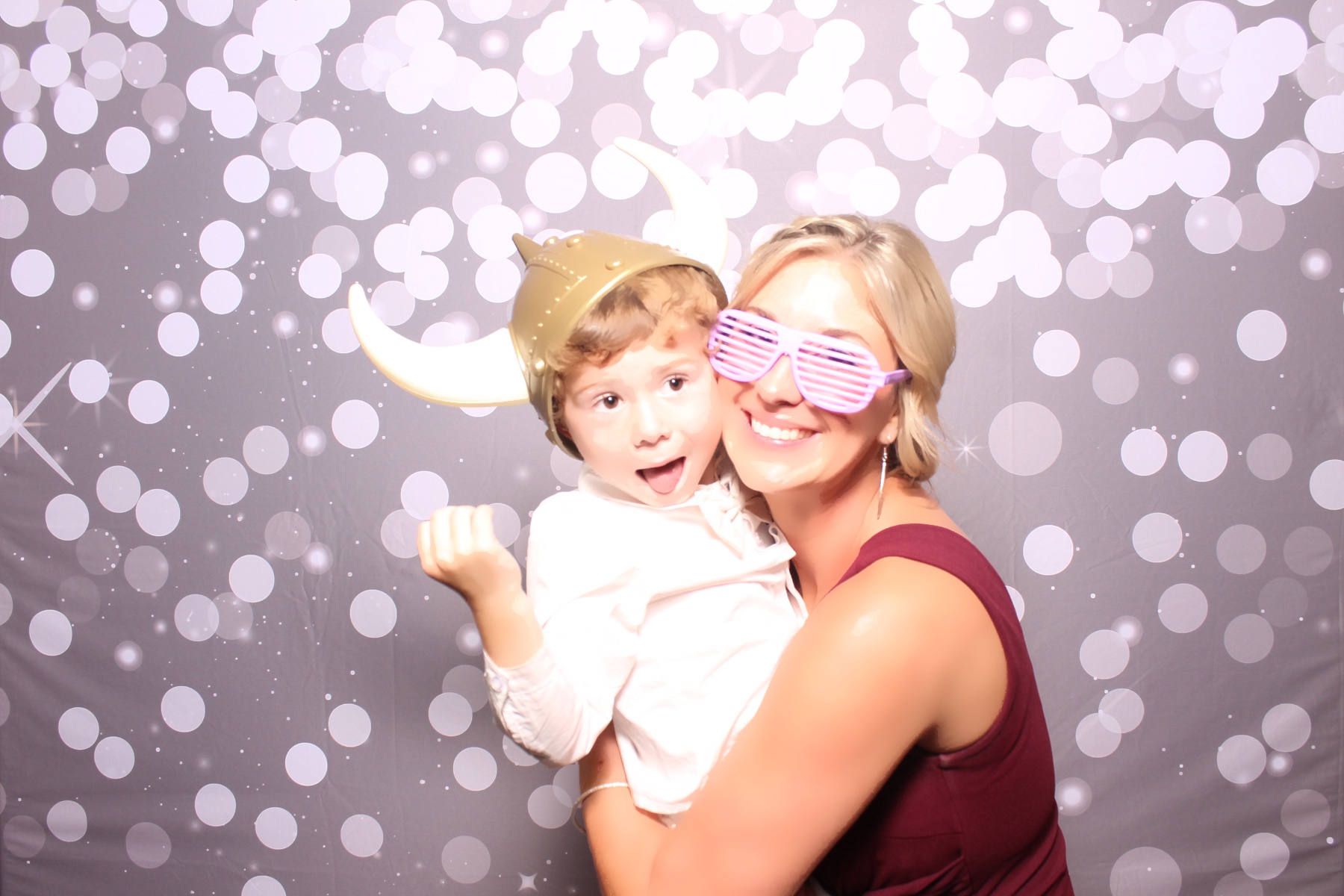 Kari & Randy Reception | View more photos from the event at gallery.photoboothcincy.com/u/PhotoBoothCincy/Kari-Randy-Reception