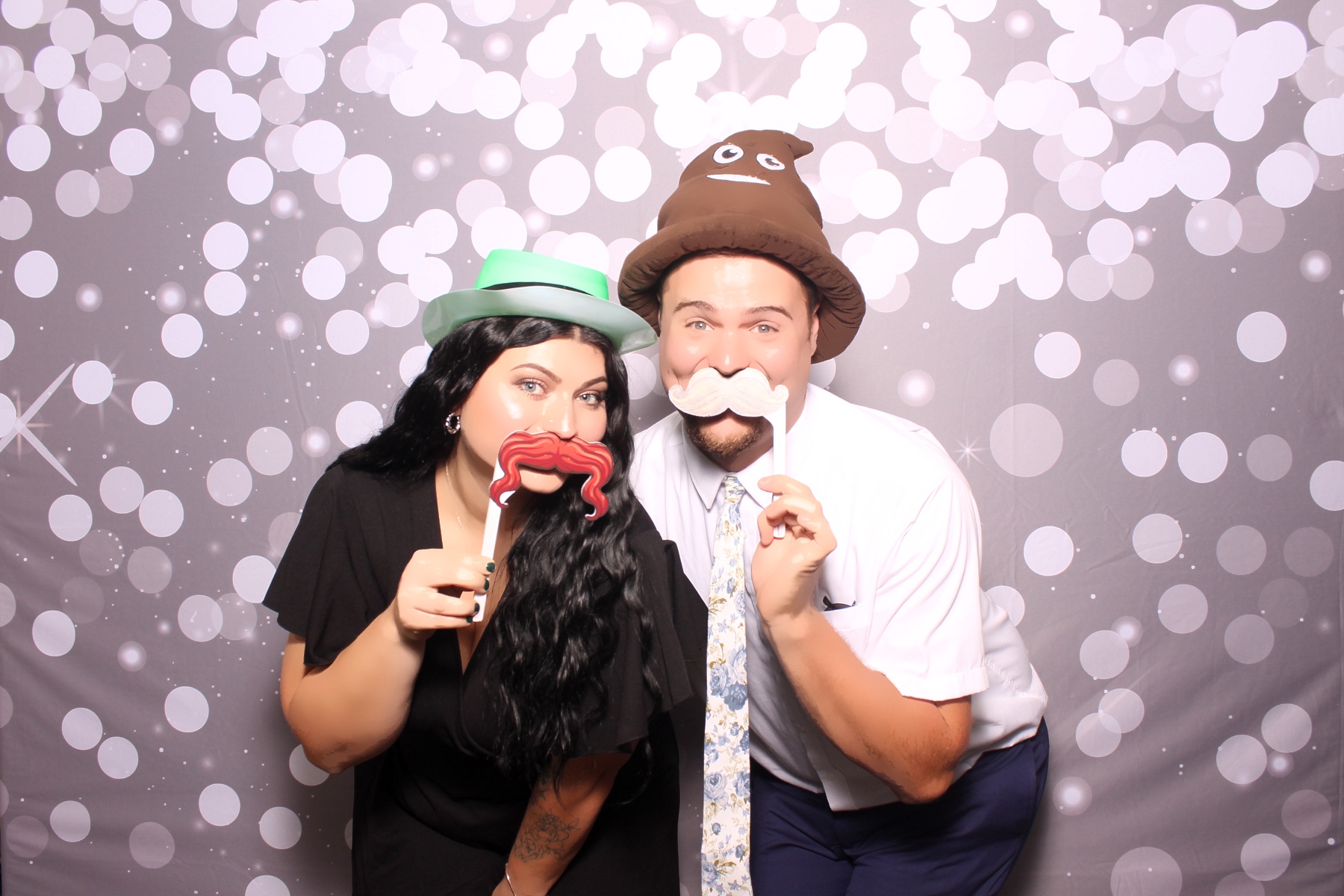 Kari & Randy Reception | View more photos from the event at gallery.photoboothcincy.com/u/PhotoBoothCincy/Kari-Randy-Reception