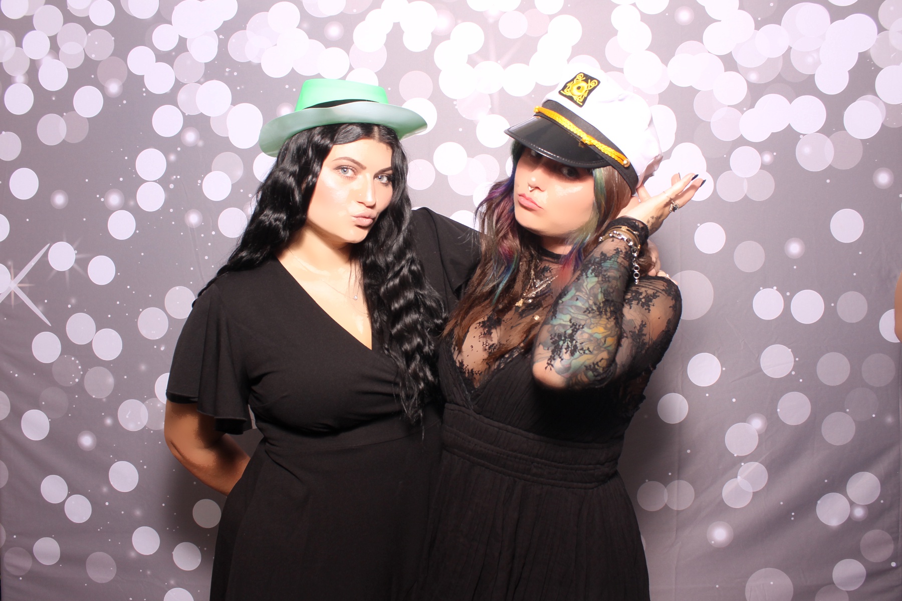 Kari & Randy Reception | View more photos from the event at gallery.photoboothcincy.com/u/PhotoBoothCincy/Kari-Randy-Reception