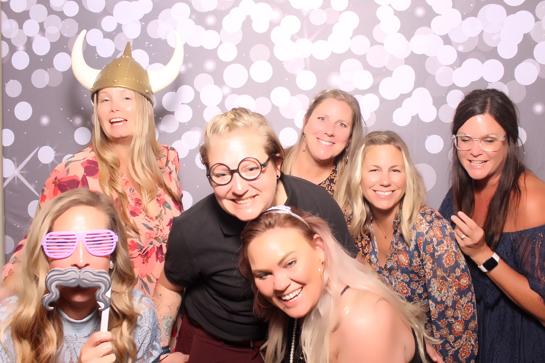 Kari & Randy Reception | View more photos from the event at gallery.photoboothcincy.com/u/PhotoBoothCincy/Kari-Randy-Reception