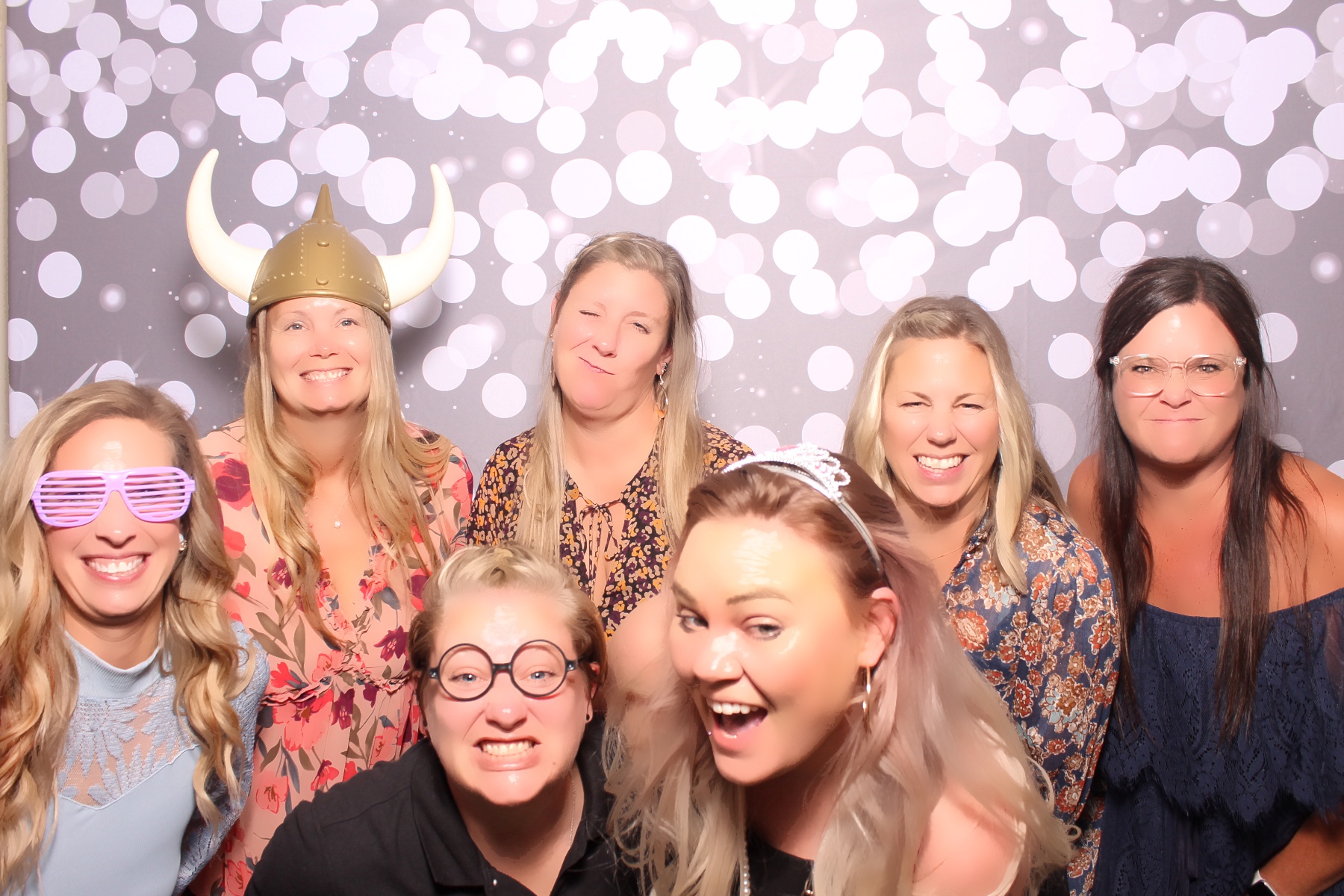 Kari & Randy Reception | View more photos from the event at gallery.photoboothcincy.com/u/PhotoBoothCincy/Kari-Randy-Reception