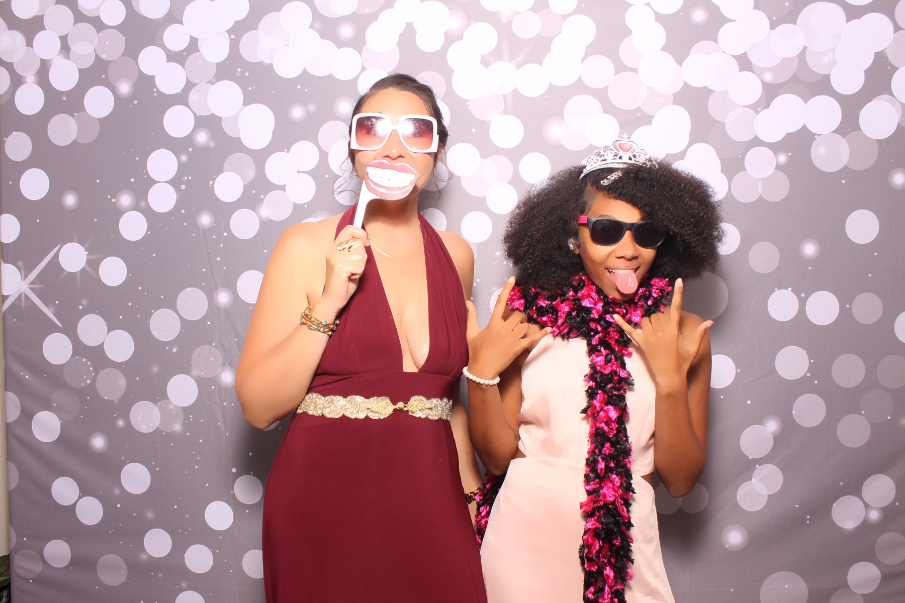 Kari & Randy Reception | View more photos from the event at gallery.photoboothcincy.com/u/PhotoBoothCincy/Kari-Randy-Reception