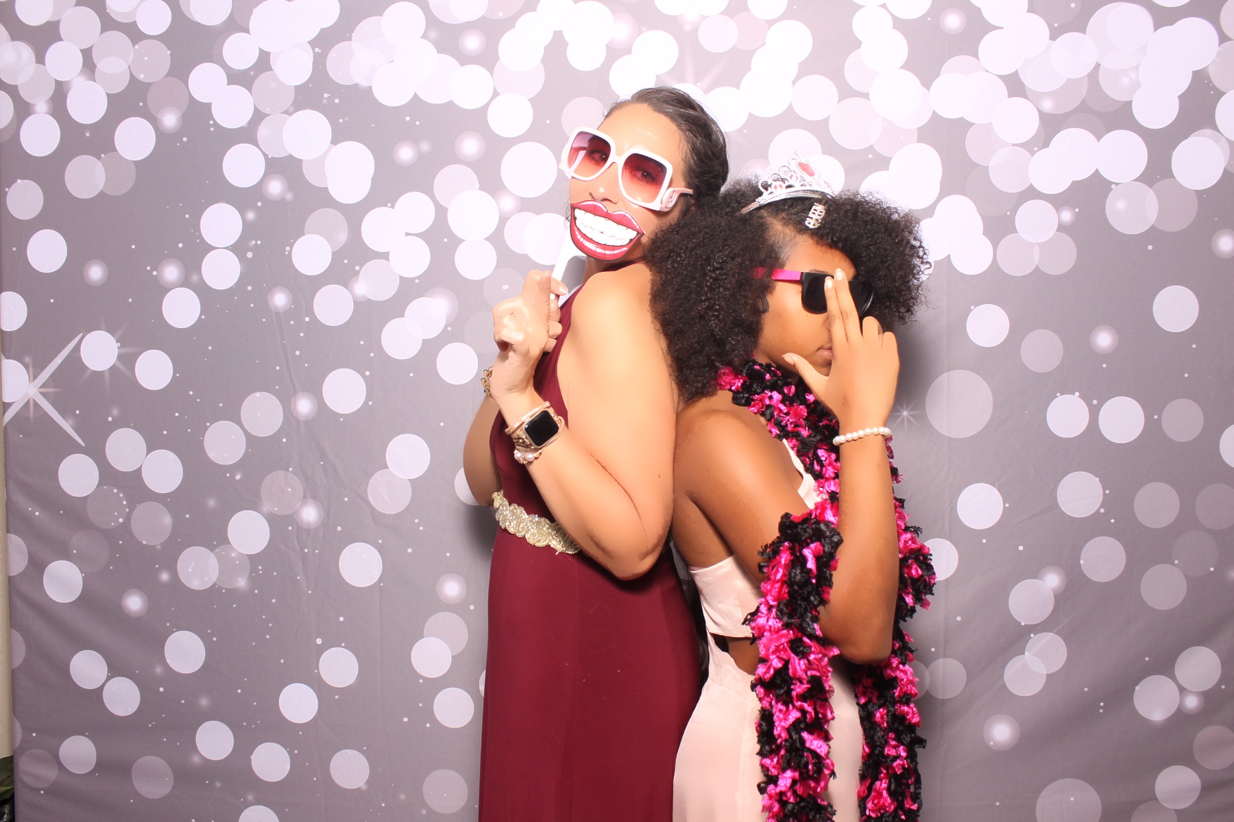 Kari & Randy Reception | View more photos from the event at gallery.photoboothcincy.com/u/PhotoBoothCincy/Kari-Randy-Reception