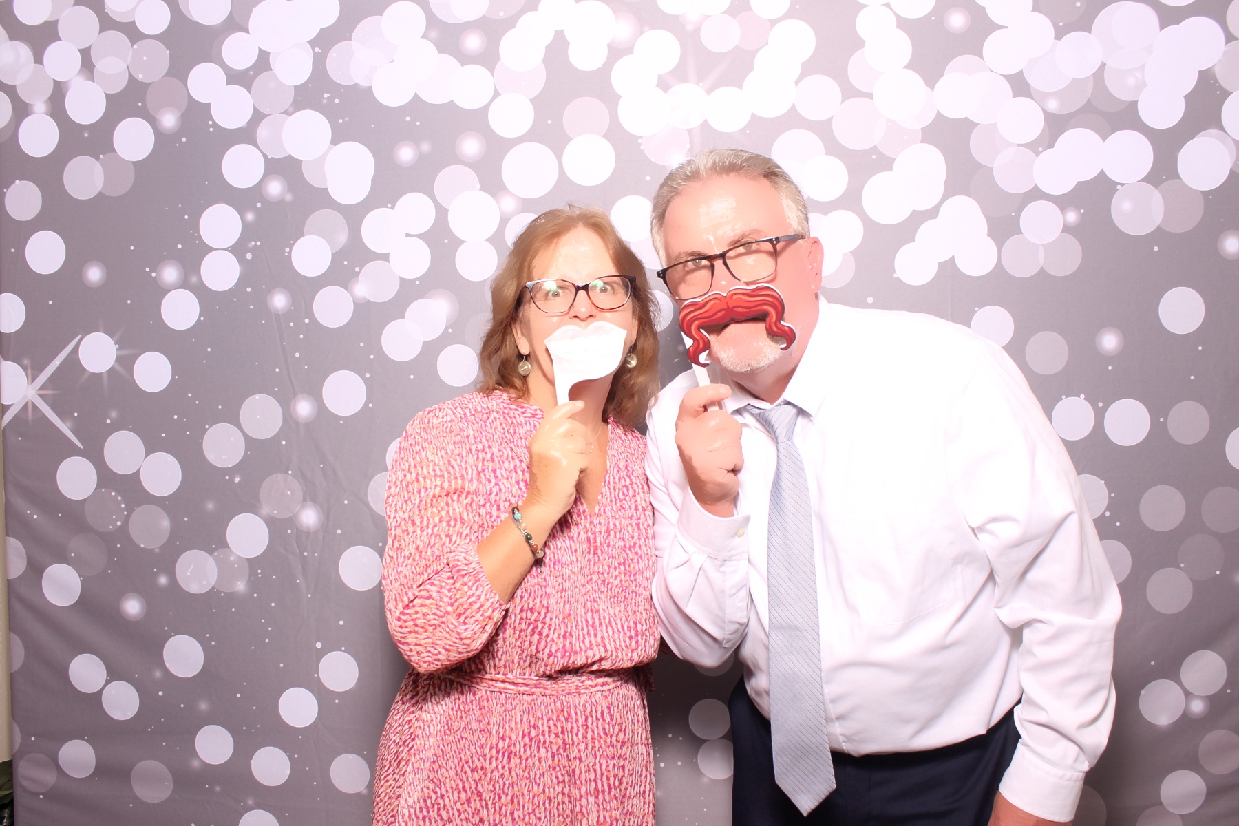 Kari & Randy Reception | View more photos from the event at gallery.photoboothcincy.com/u/PhotoBoothCincy/Kari-Randy-Reception