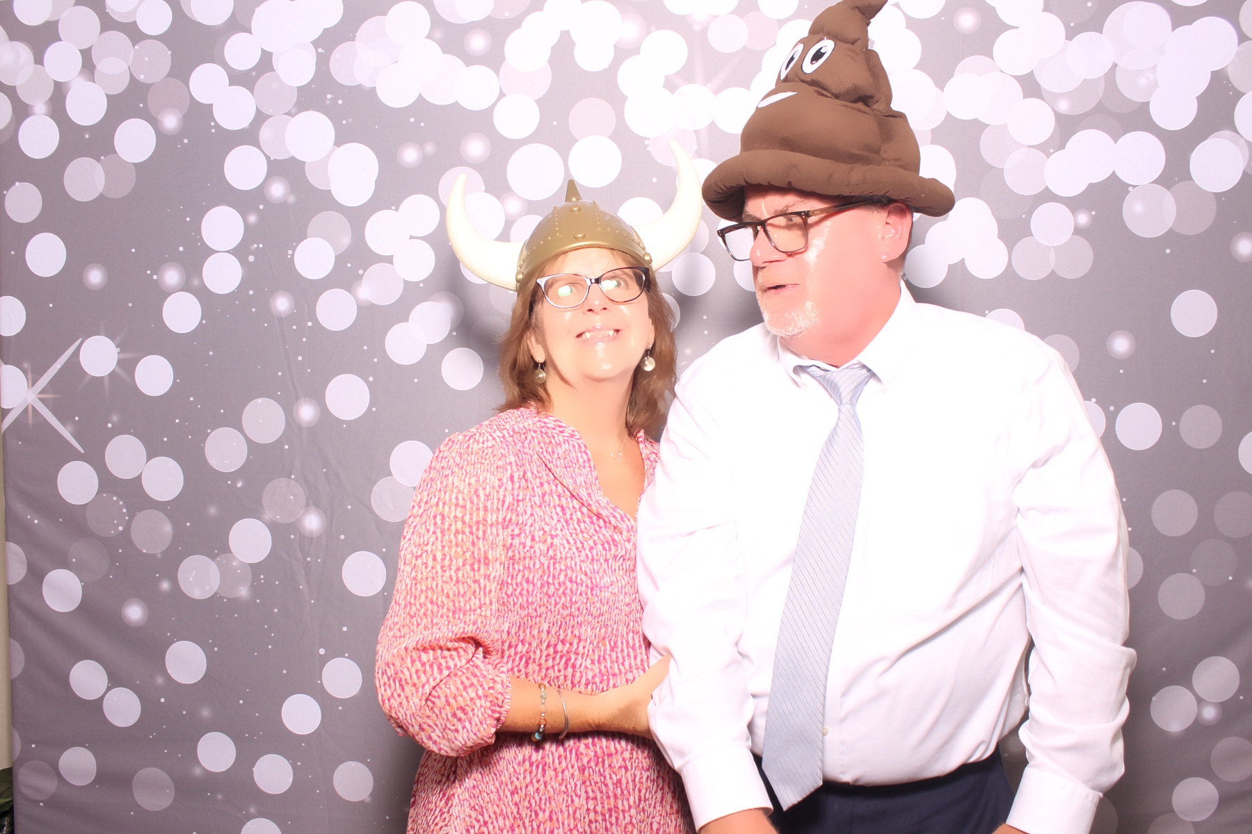 Kari & Randy Reception | View more photos from the event at gallery.photoboothcincy.com/u/PhotoBoothCincy/Kari-Randy-Reception