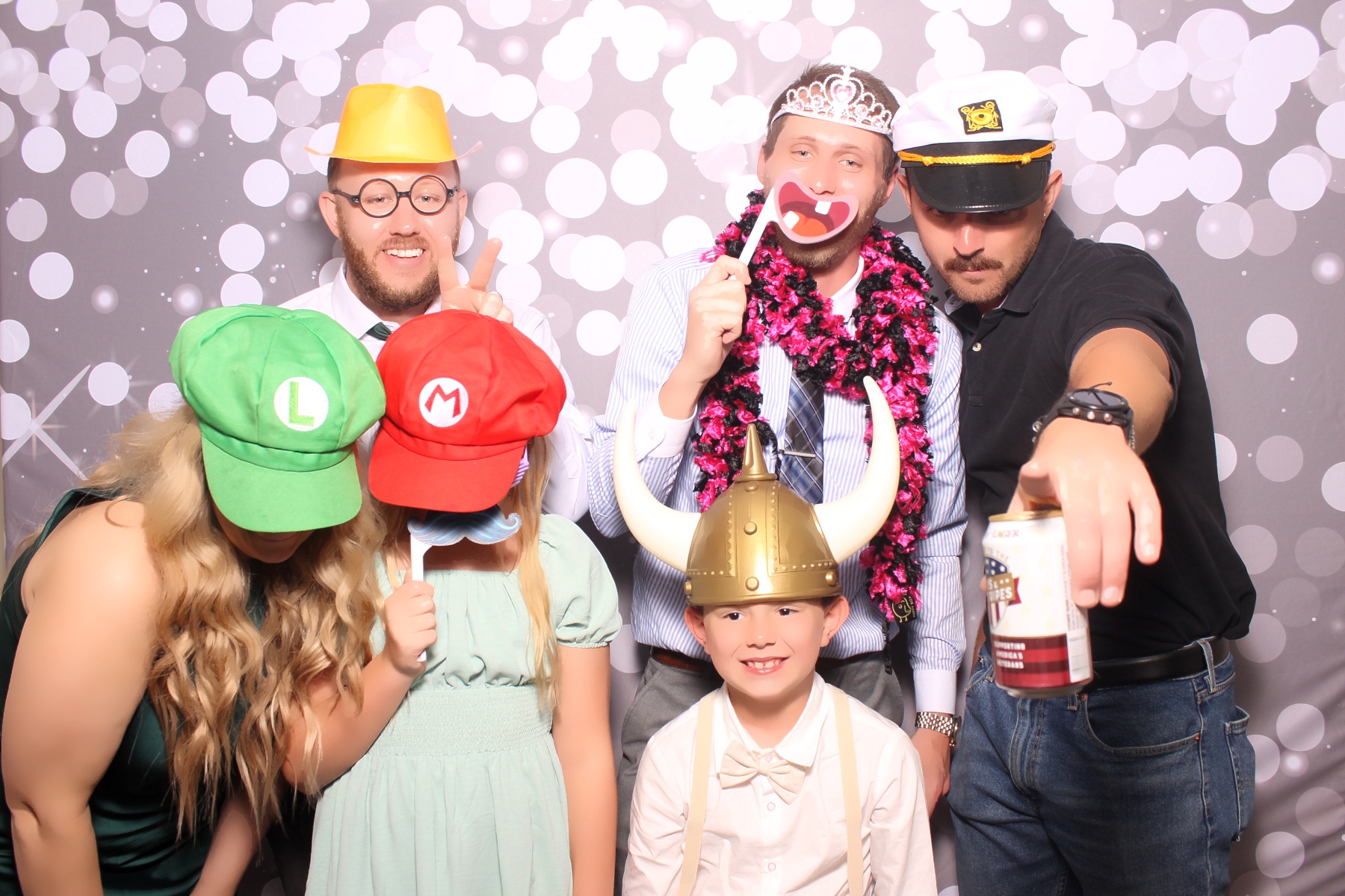 Kari & Randy Reception | View more photos from the event at gallery.photoboothcincy.com/u/PhotoBoothCincy/Kari-Randy-Reception