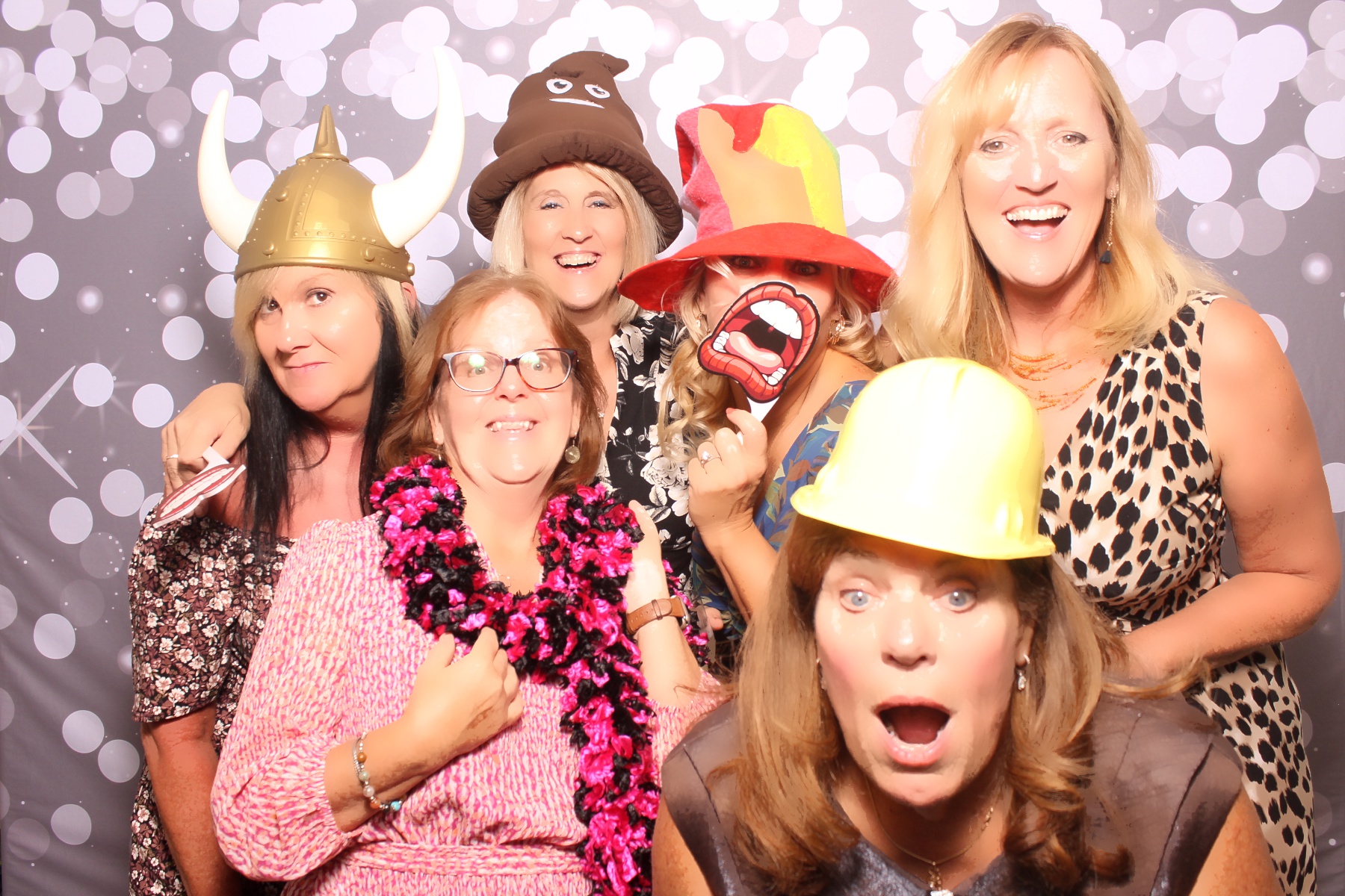 Kari & Randy Reception | View more photos from the event at gallery.photoboothcincy.com/u/PhotoBoothCincy/Kari-Randy-Reception