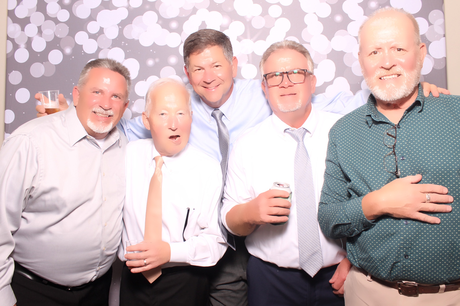 Kari & Randy Reception | View more photos from the event at gallery.photoboothcincy.com/u/PhotoBoothCincy/Kari-Randy-Reception