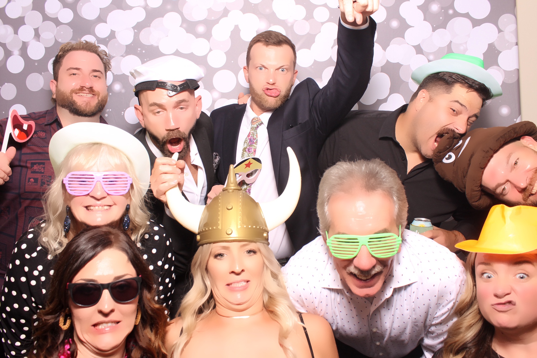 Kari & Randy Reception | View more photos from the event at gallery.photoboothcincy.com/u/PhotoBoothCincy/Kari-Randy-Reception