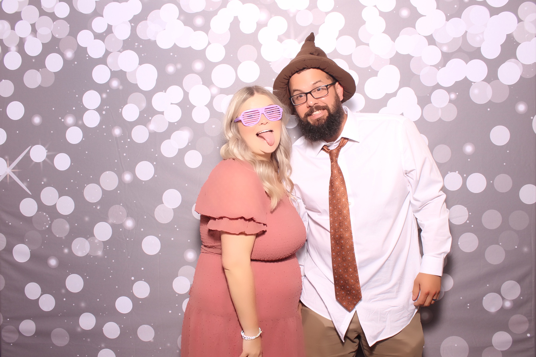 Kari & Randy Reception | View more photos from the event at gallery.photoboothcincy.com/u/PhotoBoothCincy/Kari-Randy-Reception