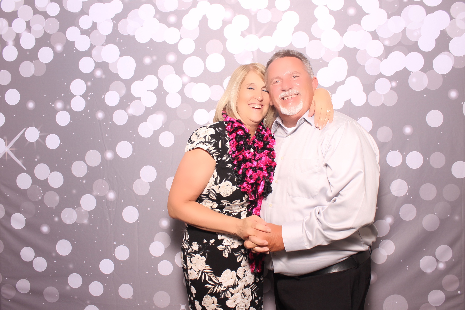 Kari & Randy Reception | View more photos from the event at gallery.photoboothcincy.com/u/PhotoBoothCincy/Kari-Randy-Reception