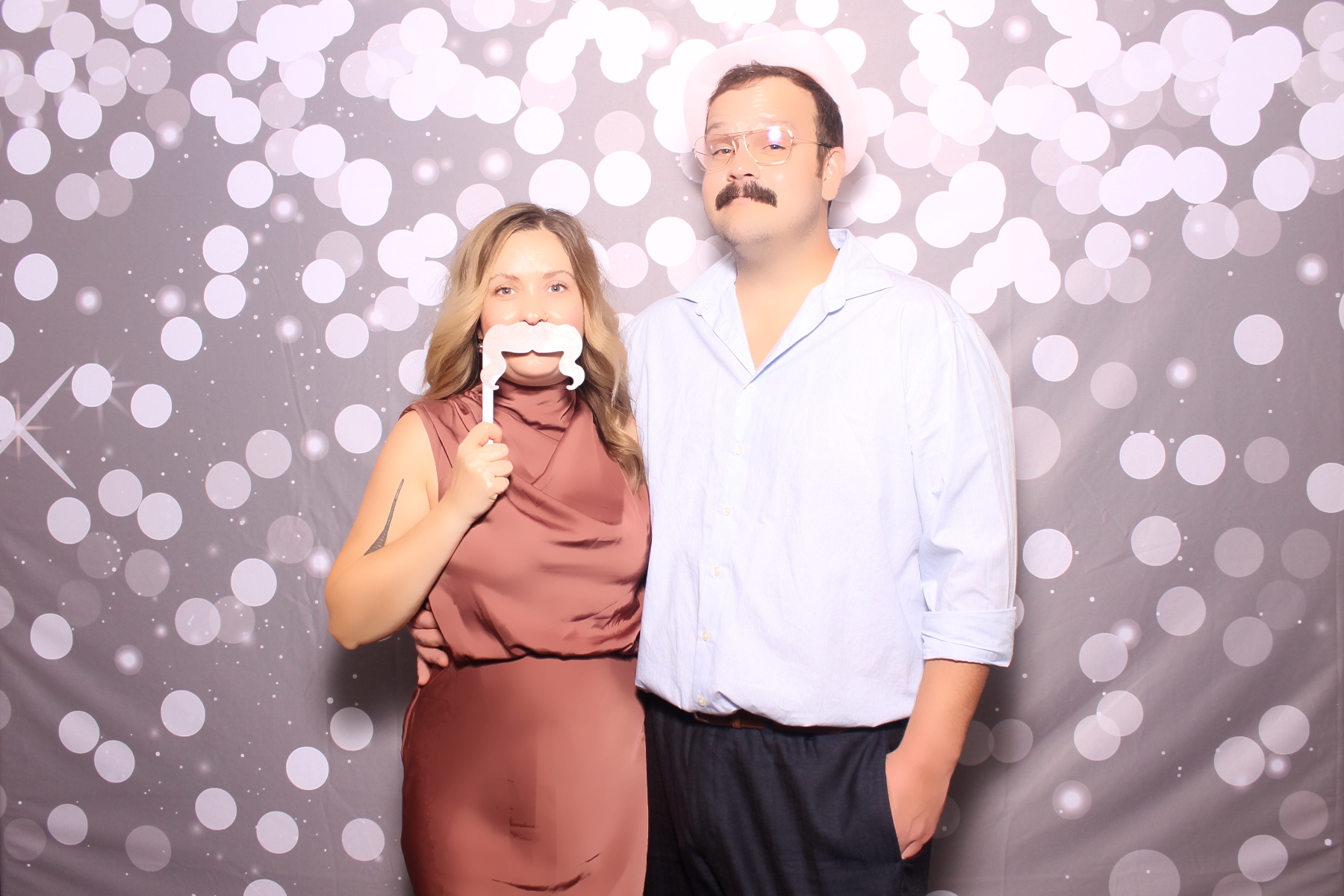 Kari & Randy Reception | View more photos from the event at gallery.photoboothcincy.com/u/PhotoBoothCincy/Kari-Randy-Reception
