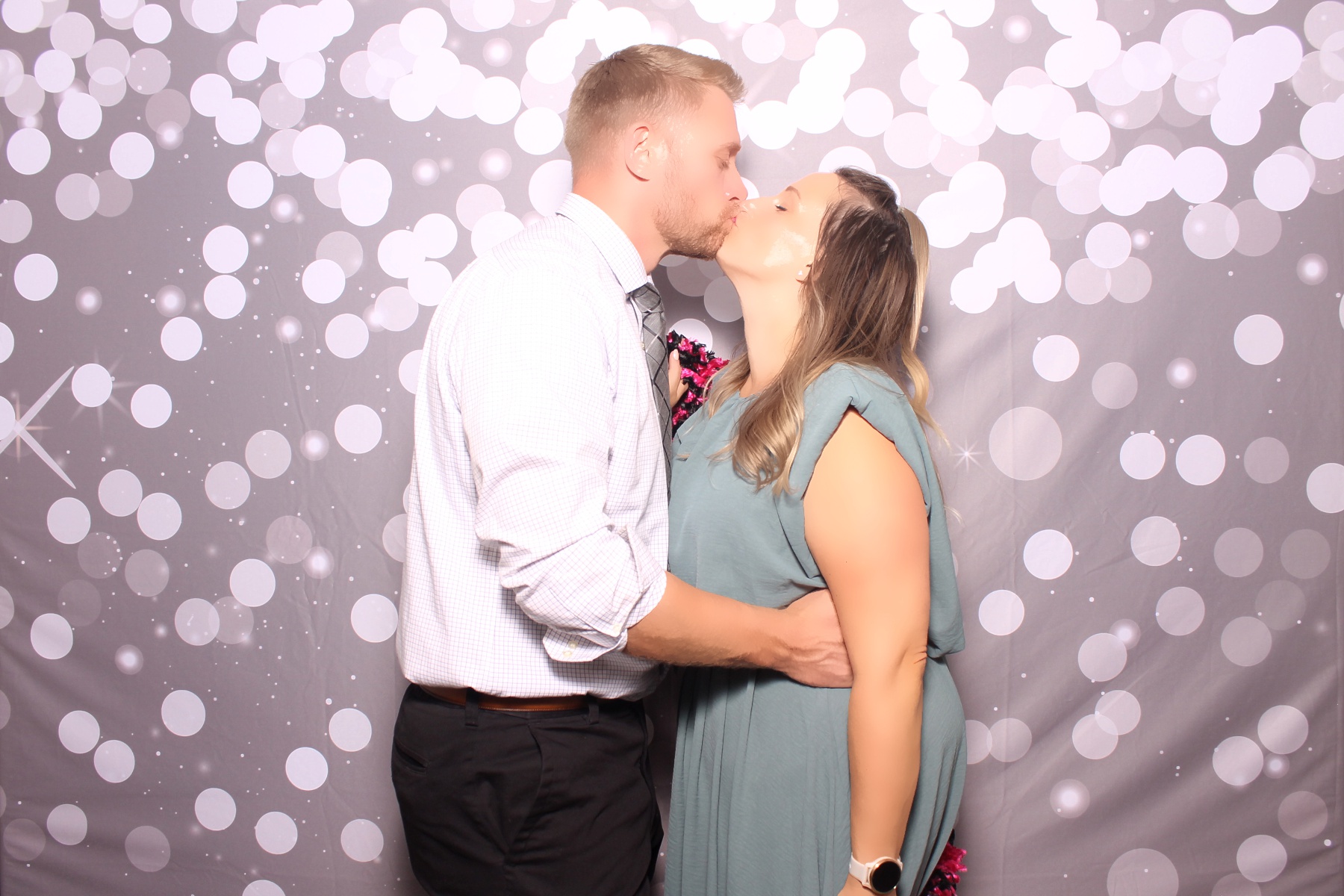 Kari & Randy Reception | View more photos from the event at gallery.photoboothcincy.com/u/PhotoBoothCincy/Kari-Randy-Reception