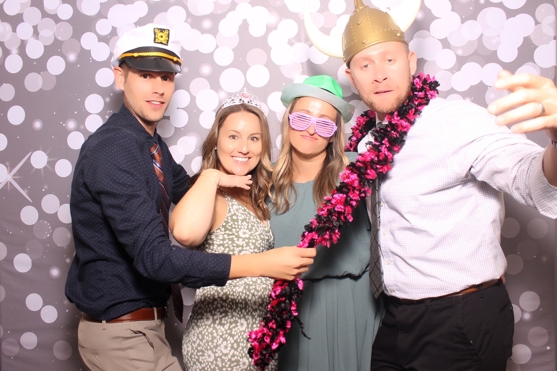 Kari & Randy Reception | View more photos from the event at gallery.photoboothcincy.com/u/PhotoBoothCincy/Kari-Randy-Reception