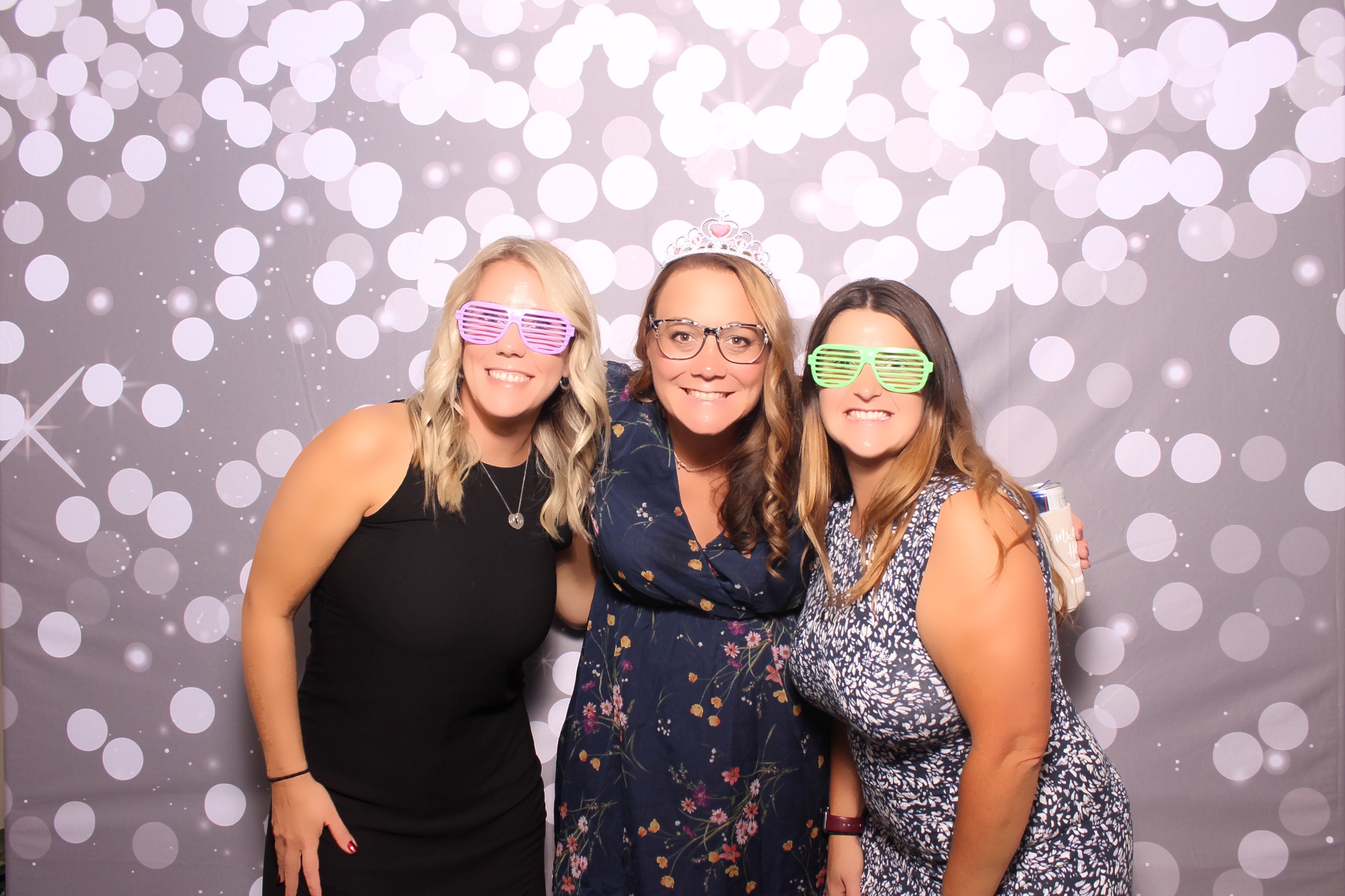 Kari & Randy Reception | View more photos from the event at gallery.photoboothcincy.com/u/PhotoBoothCincy/Kari-Randy-Reception