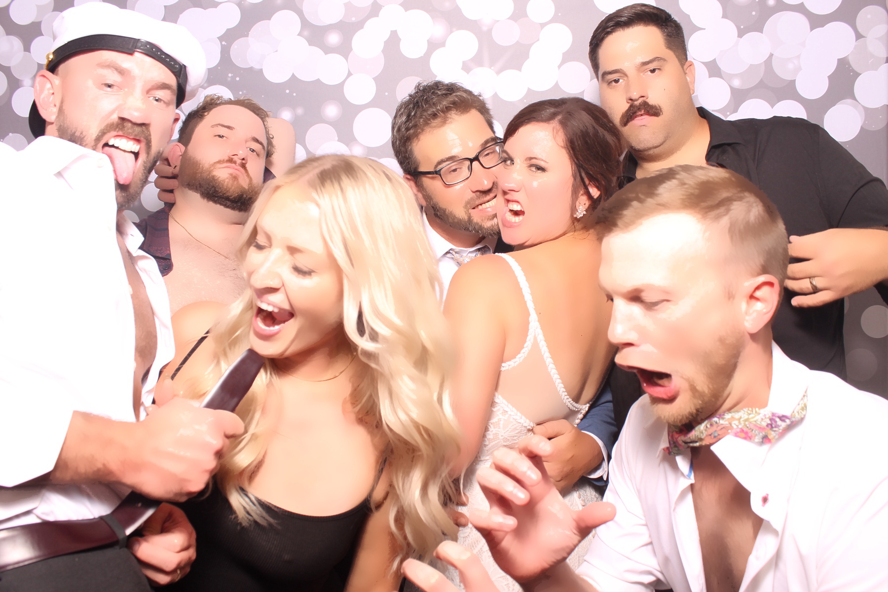 Kari & Randy Reception | View more photos from the event at gallery.photoboothcincy.com/u/PhotoBoothCincy/Kari-Randy-Reception