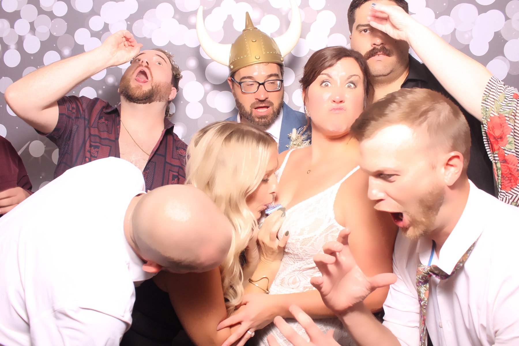 Kari & Randy Reception | View more photos from the event at gallery.photoboothcincy.com/u/PhotoBoothCincy/Kari-Randy-Reception