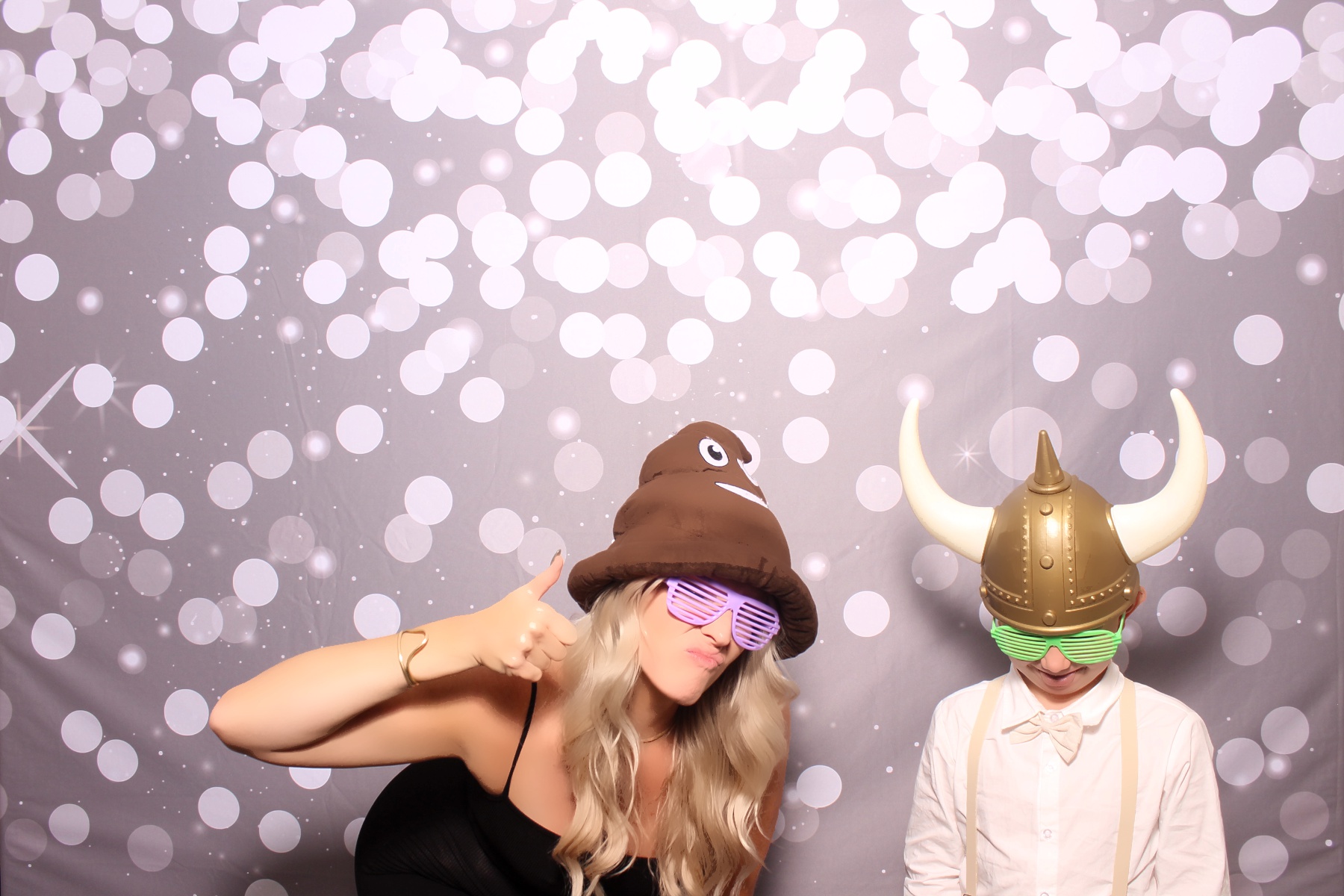 Kari & Randy Reception | View more photos from the event at gallery.photoboothcincy.com/u/PhotoBoothCincy/Kari-Randy-Reception