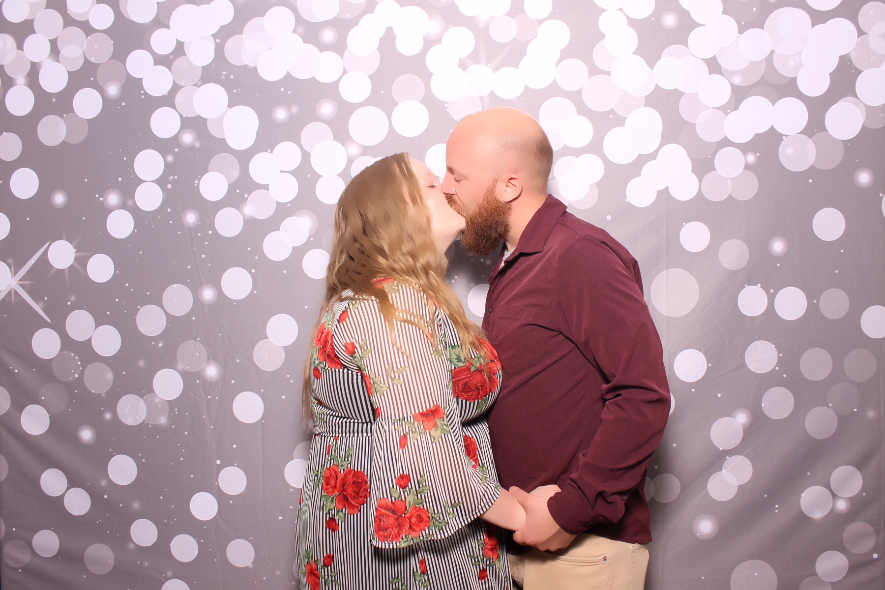 Kari & Randy Reception | View more photos from the event at gallery.photoboothcincy.com/u/PhotoBoothCincy/Kari-Randy-Reception