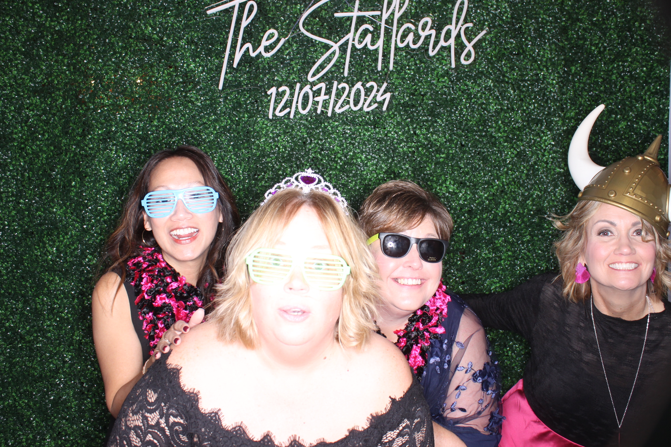 Kate & Kyle | View more photos from the event at gallery.photoboothcincy.com/u/PhotoBoothCincy/Kate-Kyle