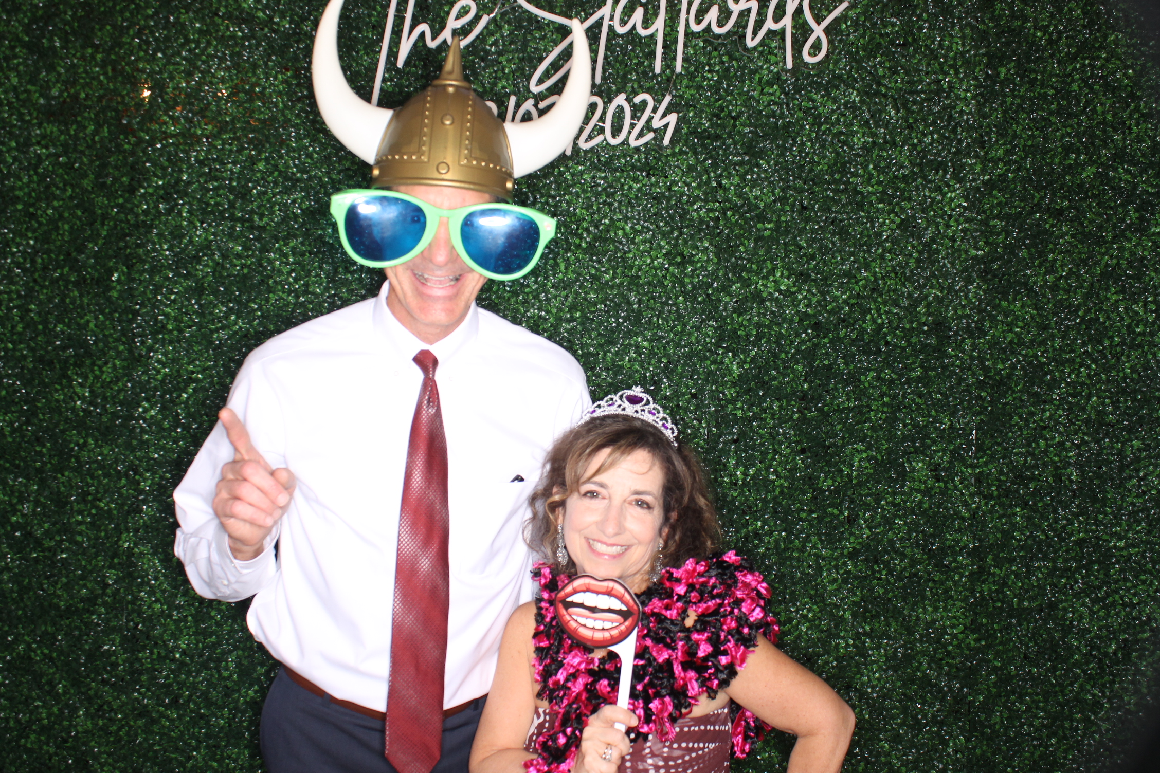 Kate & Kyle | View more photos from the event at gallery.photoboothcincy.com/u/PhotoBoothCincy/Kate-Kyle