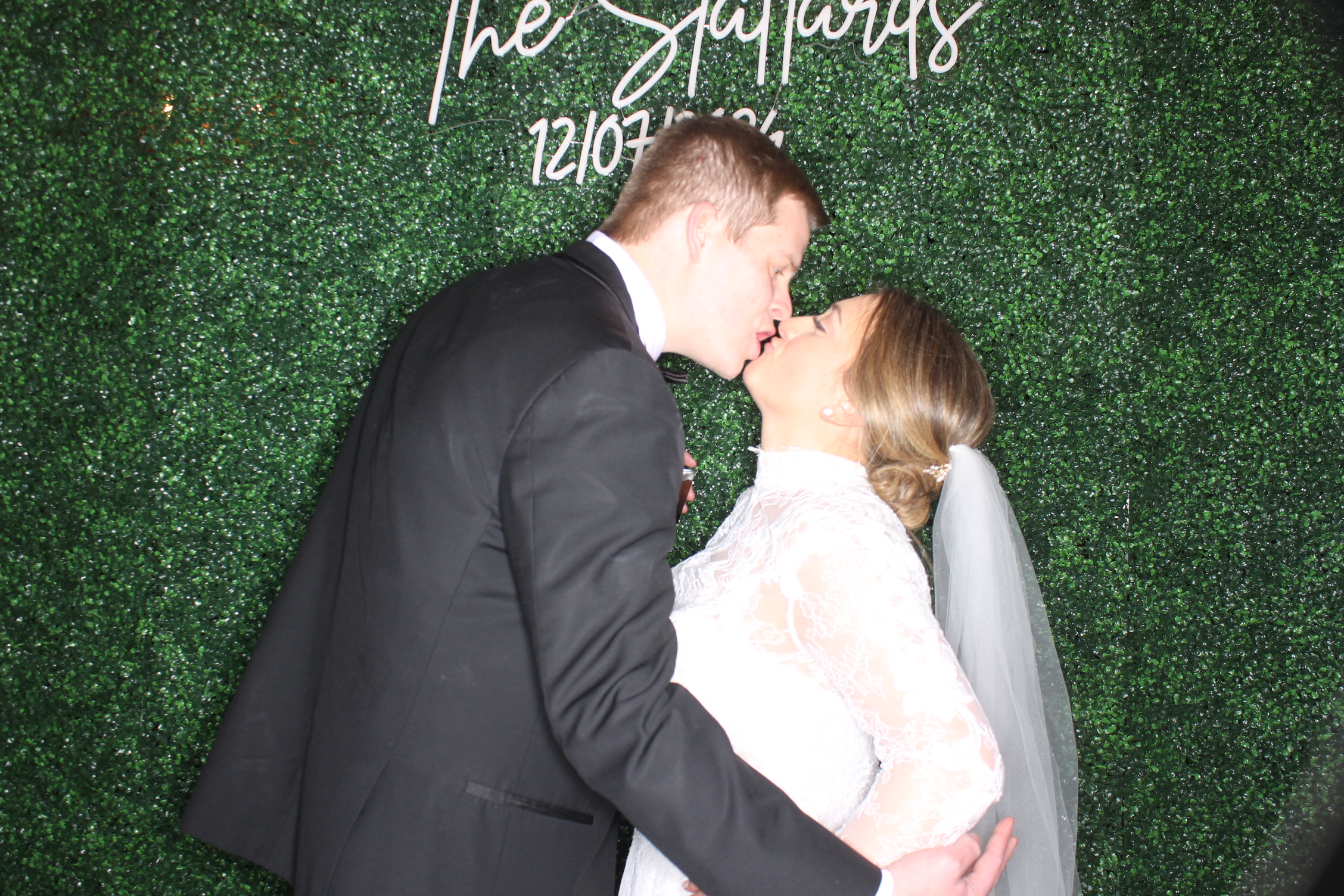 Kate & Kyle | View more photos from the event at gallery.photoboothcincy.com/u/PhotoBoothCincy/Kate-Kyle
