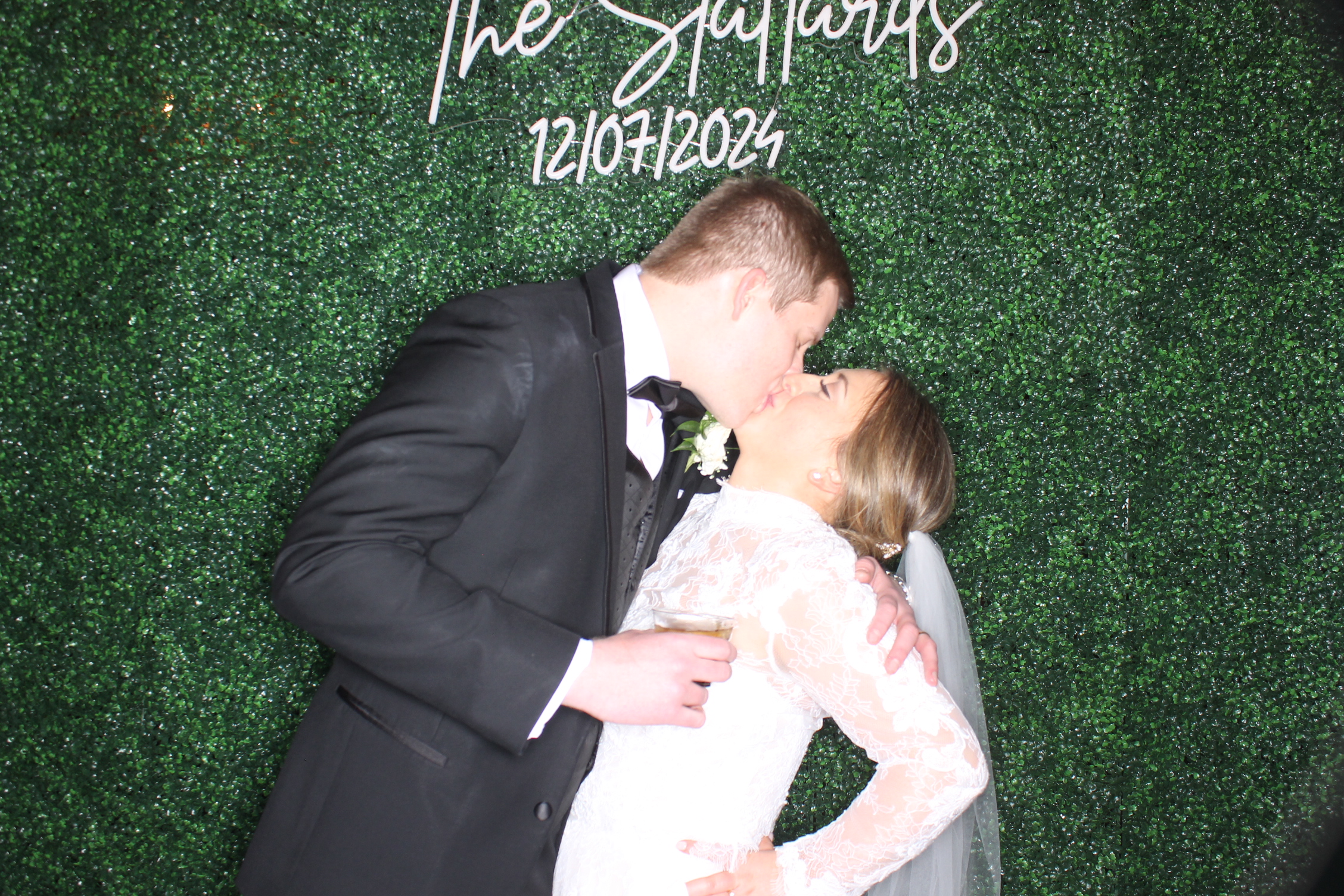Kate & Kyle | View more photos from the event at gallery.photoboothcincy.com/u/PhotoBoothCincy/Kate-Kyle