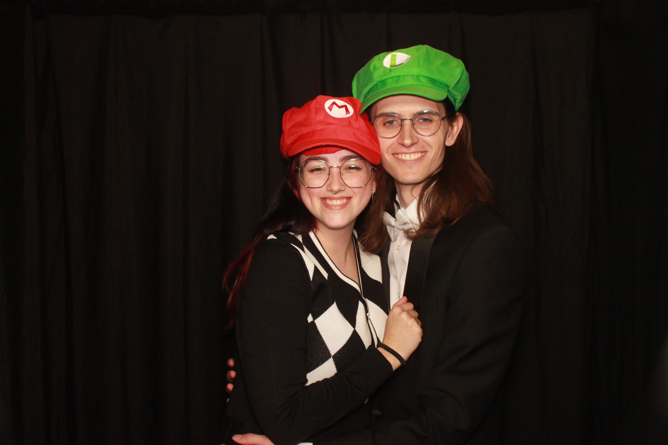 Katherine Mullins & Matthew Perkins | View more photos from the event at gallery.photoboothcincy.com/u/PhotoBoothCincy/Katherine-Mullins-Matthew-Perkins