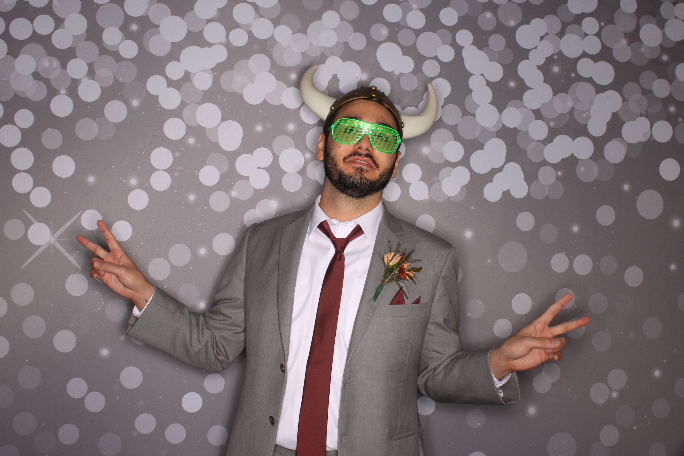 Katie & Kyle | View more photos from the event at gallery.photoboothcincy.com/u/PhotoBoothCincy/Katie-Kyle