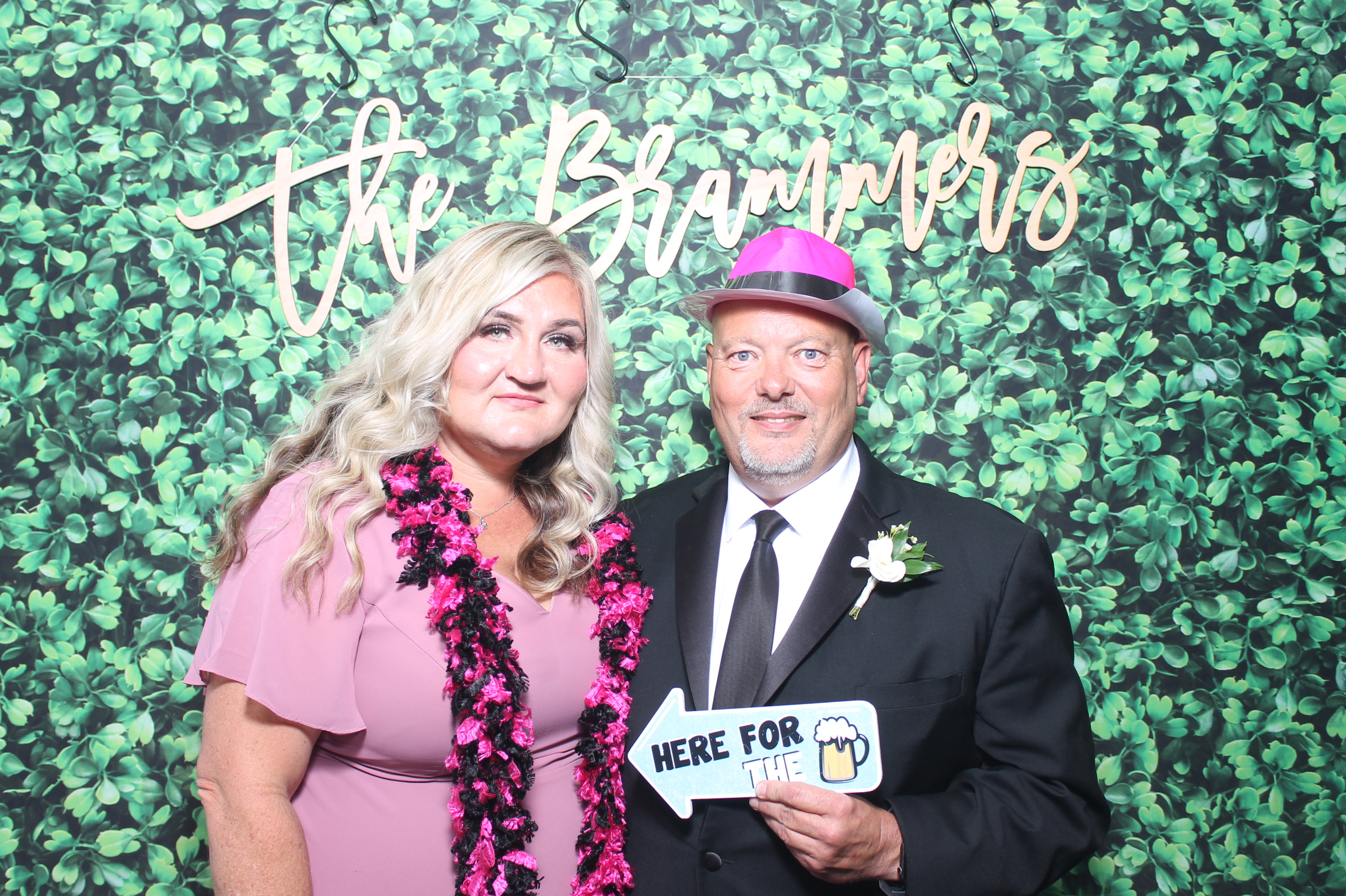 Kelly & Brandon | View more photos from the event at gallery.photoboothcincy.com/u/PhotoBoothCincy/Kelly-Brandon