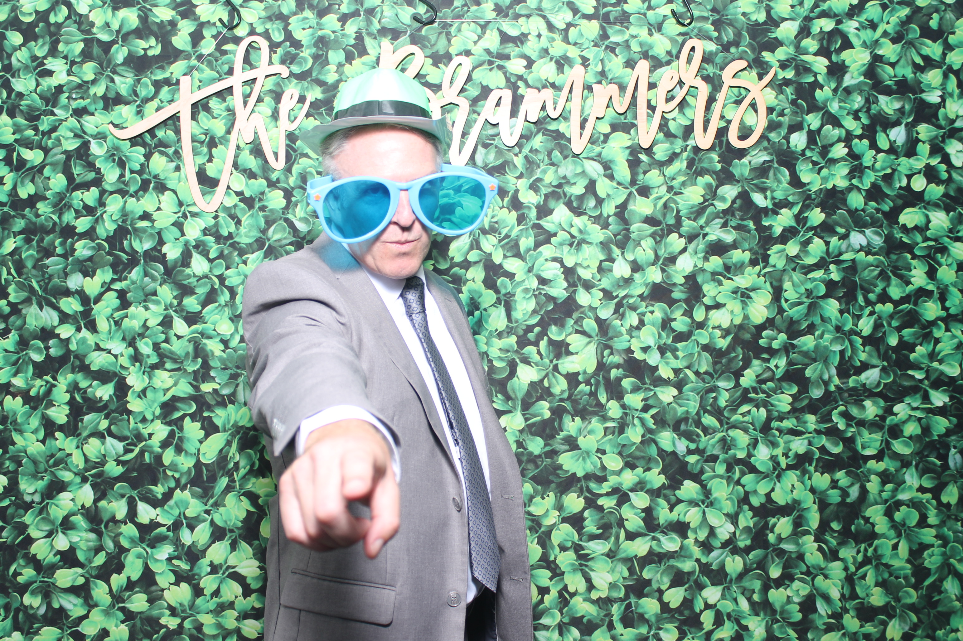 Kelly & Brandon | View more photos from the event at gallery.photoboothcincy.com/u/PhotoBoothCincy/Kelly-Brandon