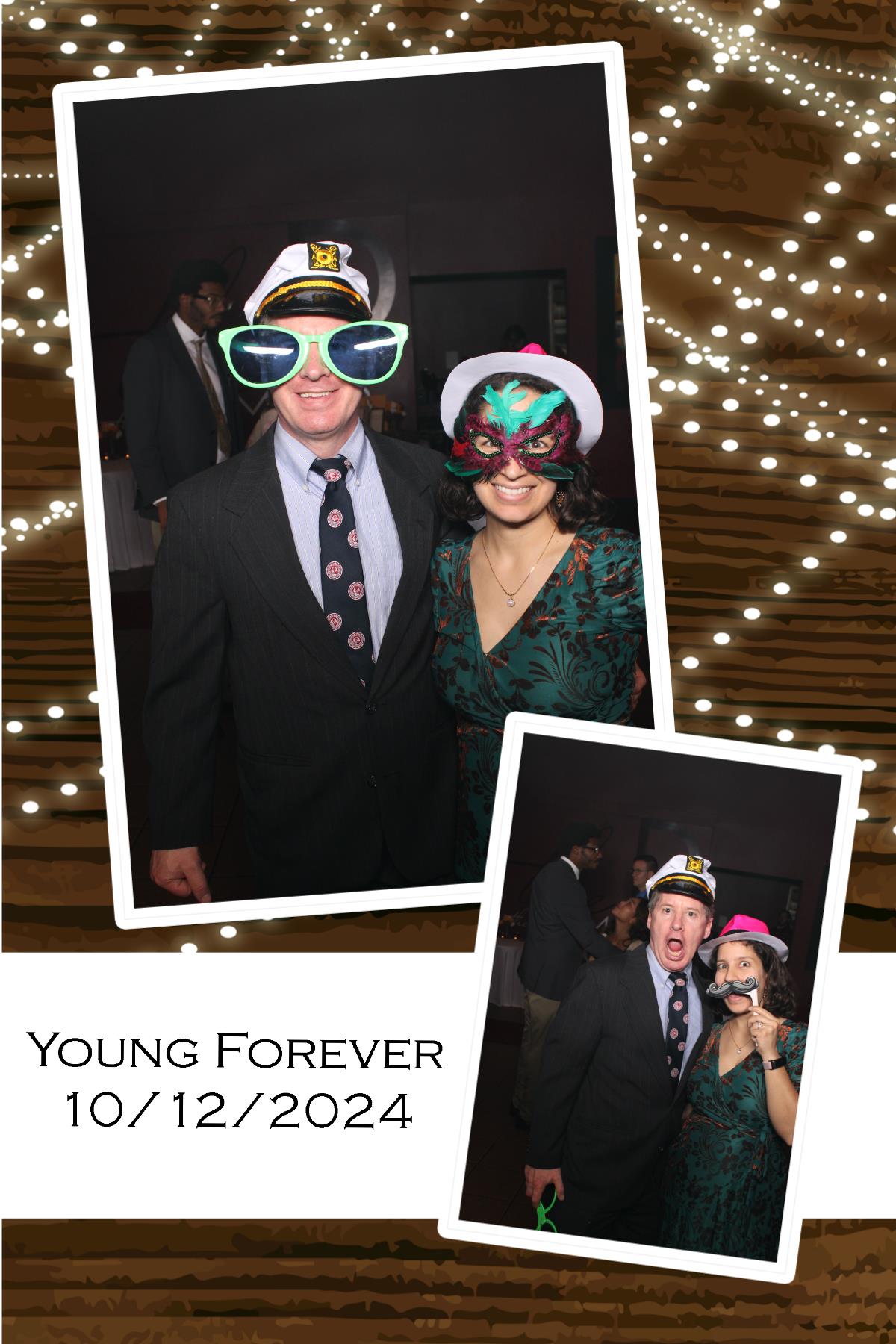 Kelsey & Michael  | View more photos from the event at gallery.photoboothcincy.com/u/PhotoBoothCincy/Kelsey-Michael