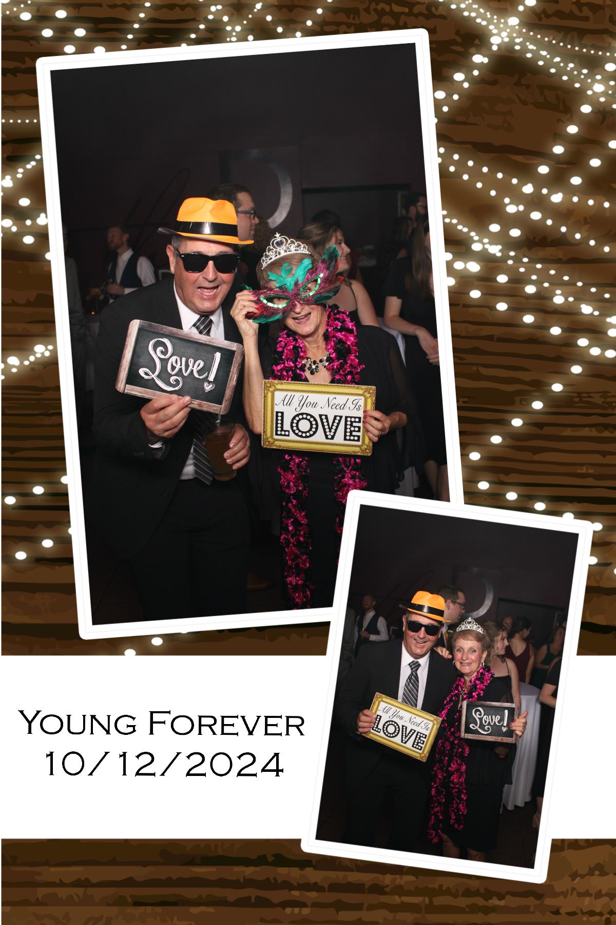 Kelsey & Michael  | View more photos from the event at gallery.photoboothcincy.com/u/PhotoBoothCincy/Kelsey-Michael