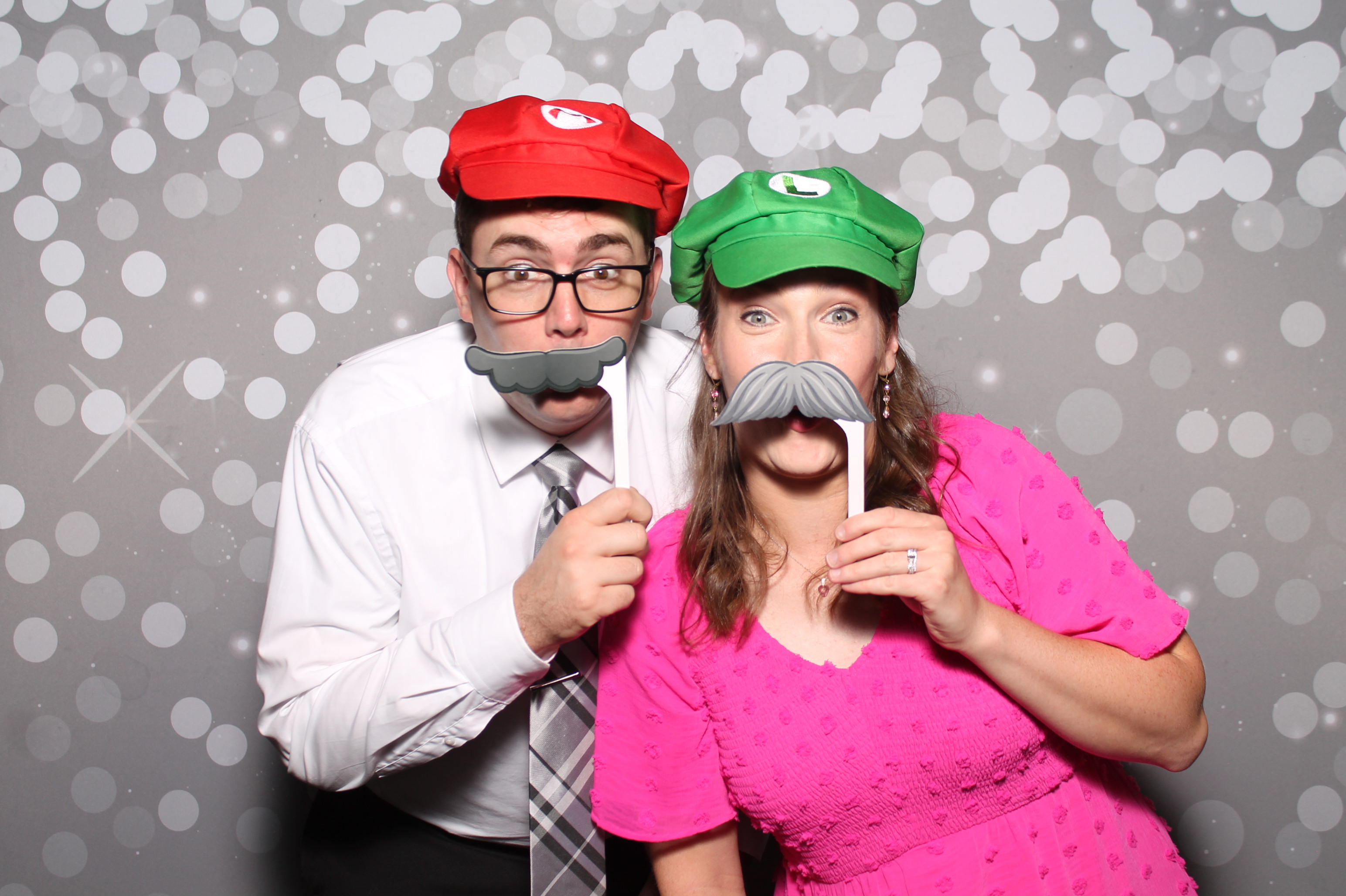 Kevin & Rachel | View more photos from the event at gallery.photoboothcincy.com/u/PhotoBoothCincy/Kevin-Rachel